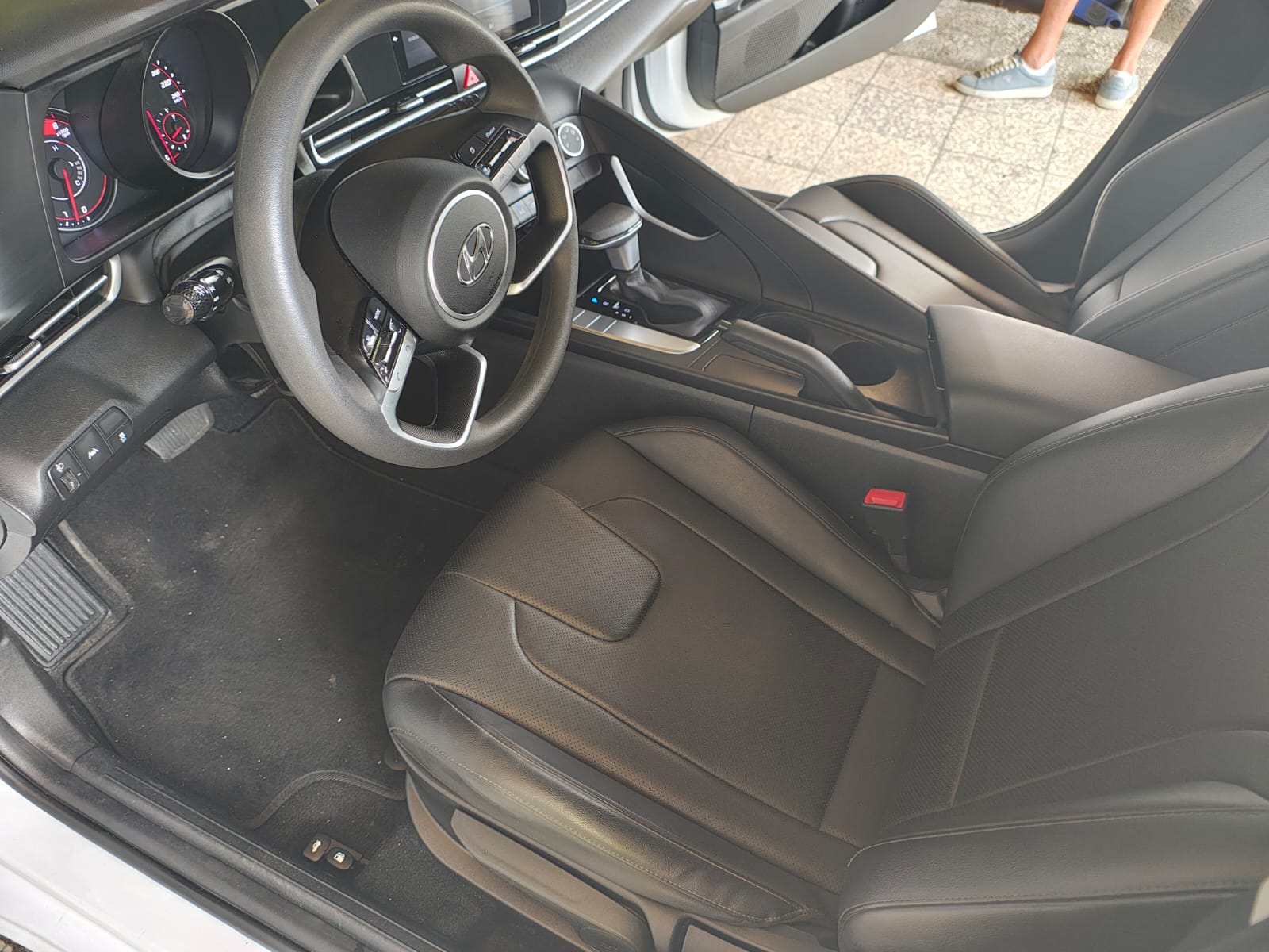 carros - HYUNDAI AVANTE 2022 UNICO enel PAIS esta en BAVARO 4