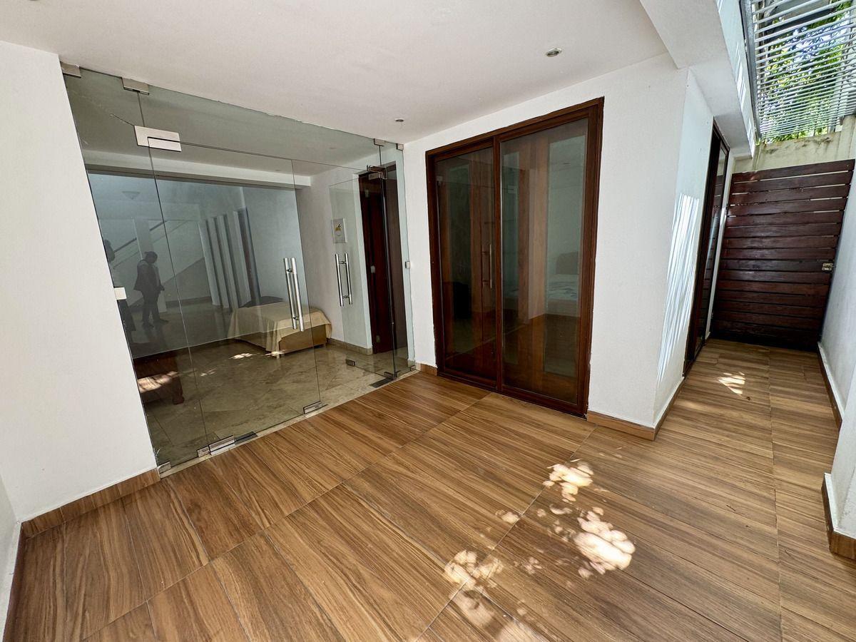 apartamentos - Alquilo apartamento amueblado de 3 habitaciones en Zona Colonial 2