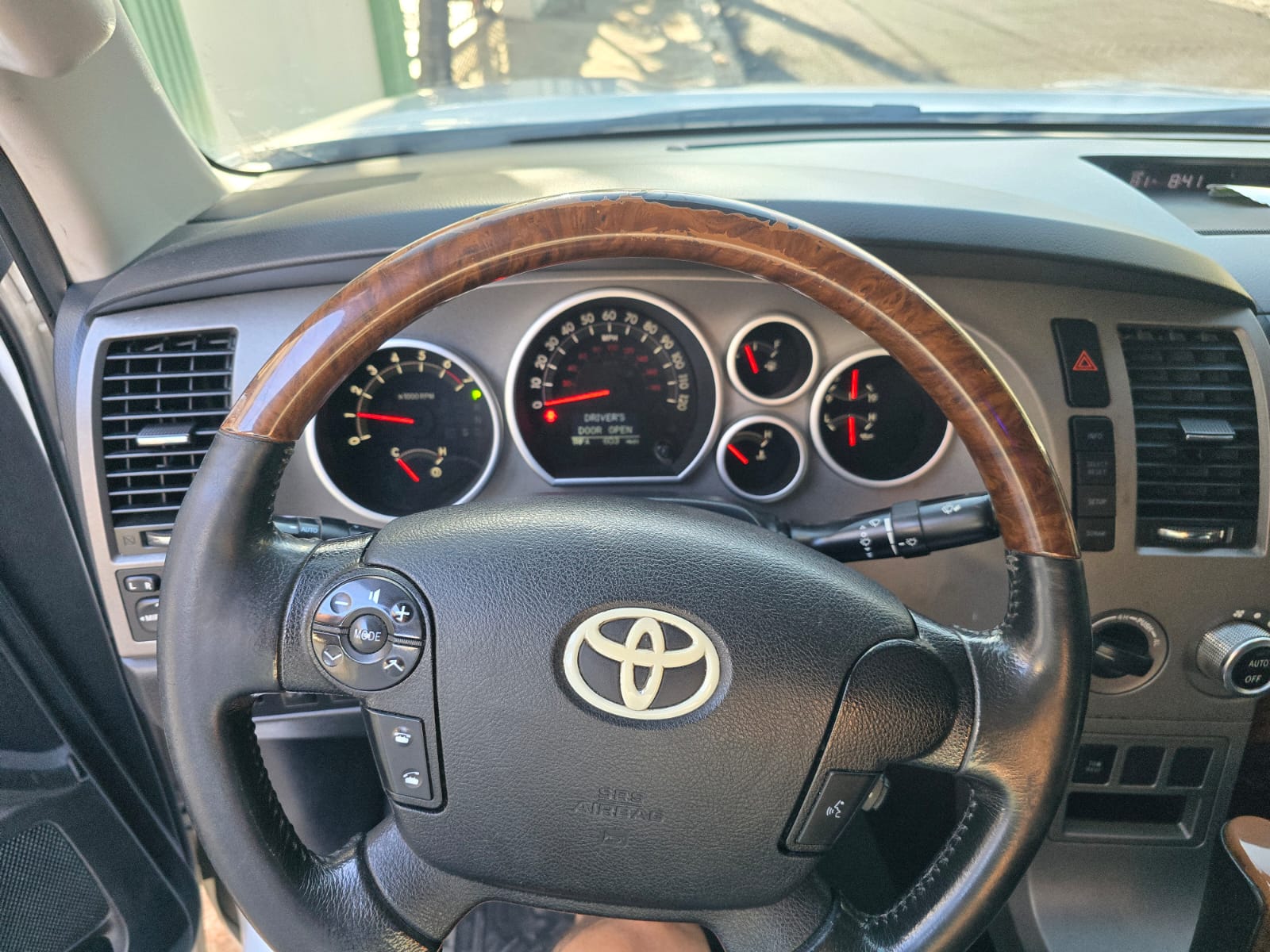 jeepetas y camionetas - Precio super especial para vender 4