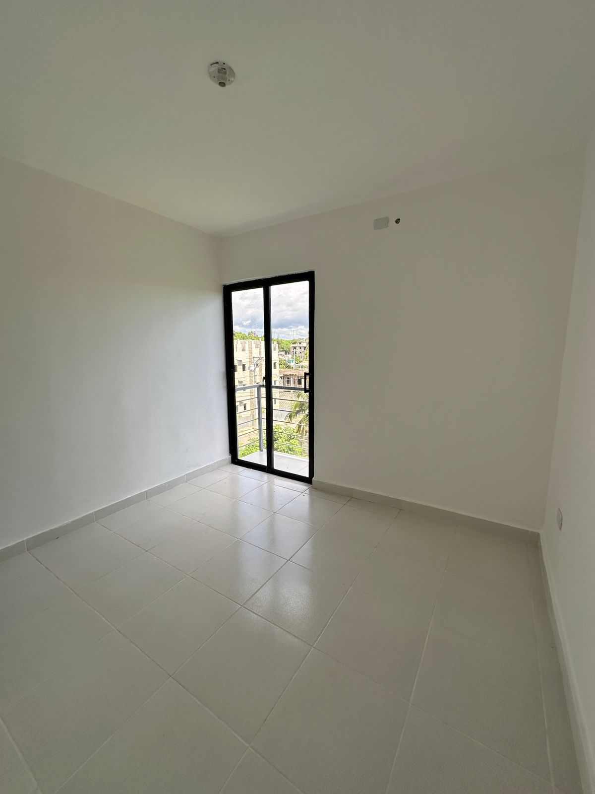 apartamentos - Amplio apartamento residencial en venta en SDE 9