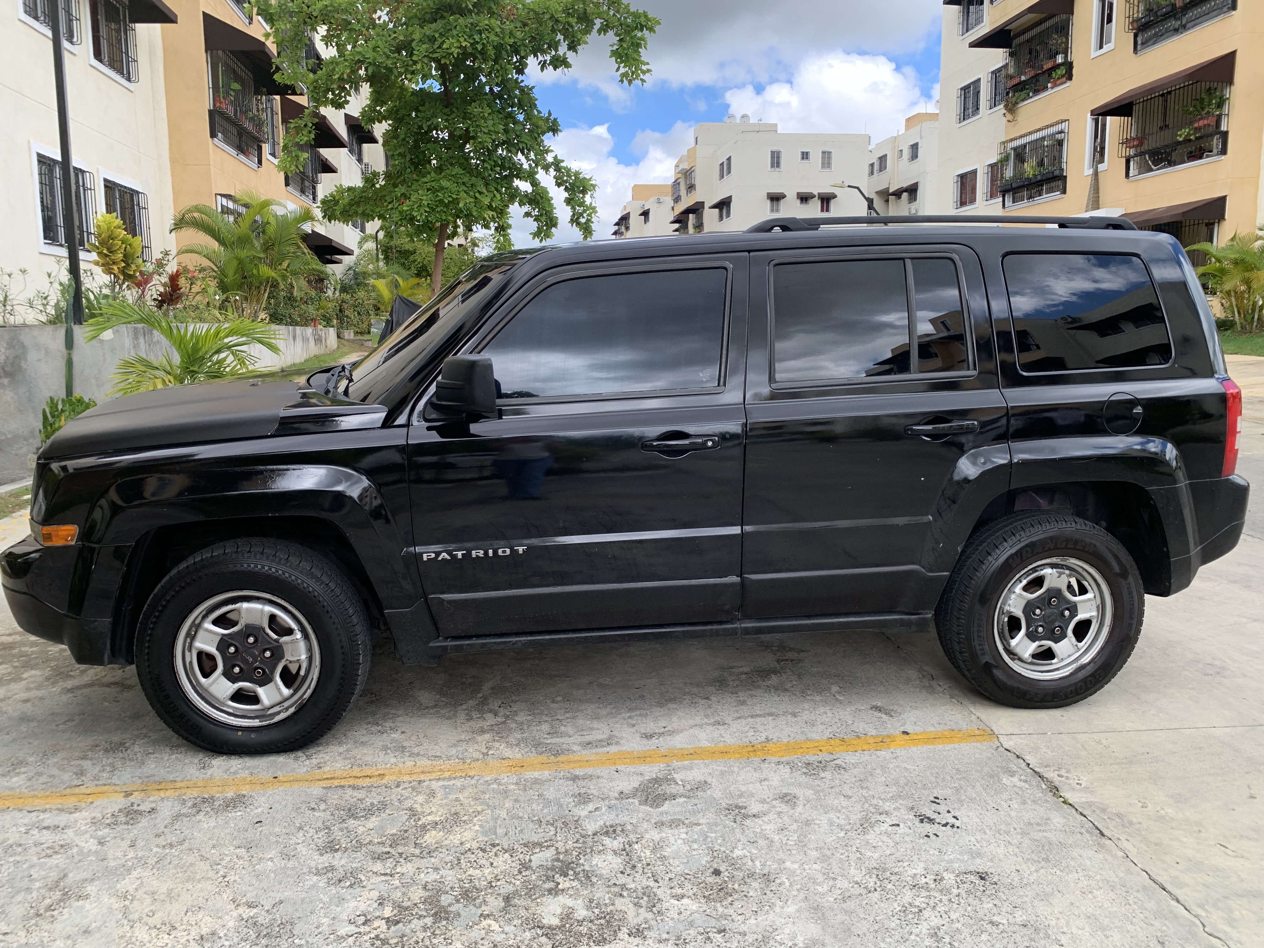 jeepetas y camionetas - Lo vendo negociable
