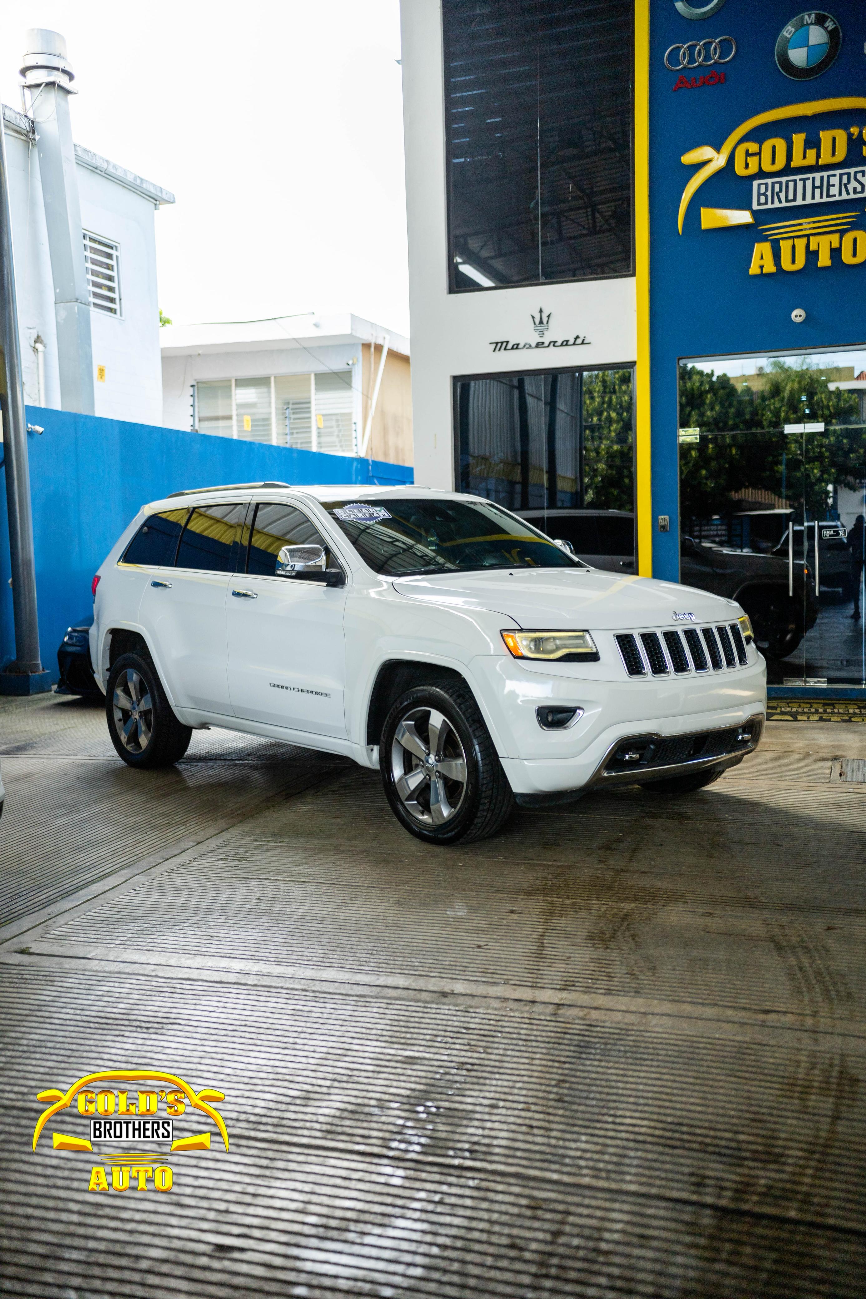 jeepetas y camionetas - Jeep Grand Cherokee Overland 4x4 2015 Clean Carfax