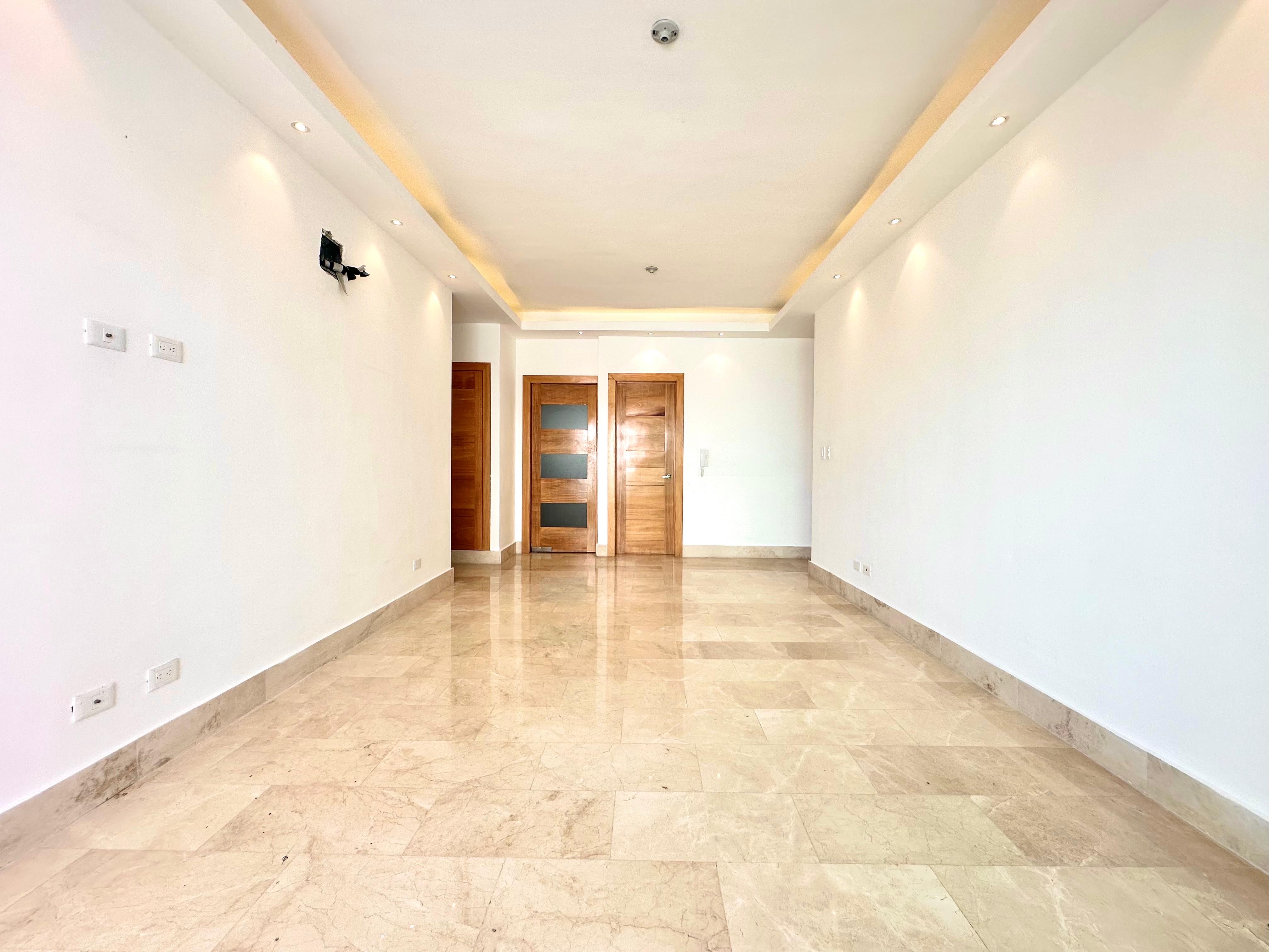 apartamentos - Apartamento en alquiler ubicado en Evaristo Morales de 3 habitaciones 
 1