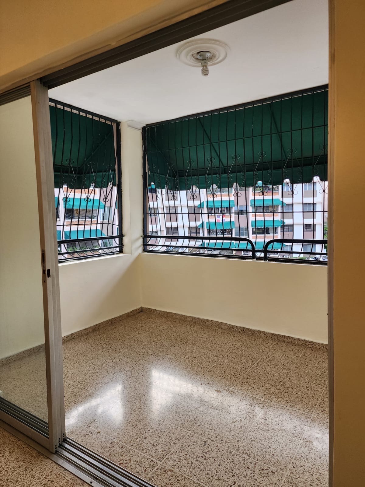 apartamentos - hermoso apartamento de oportunidad en los prados  2