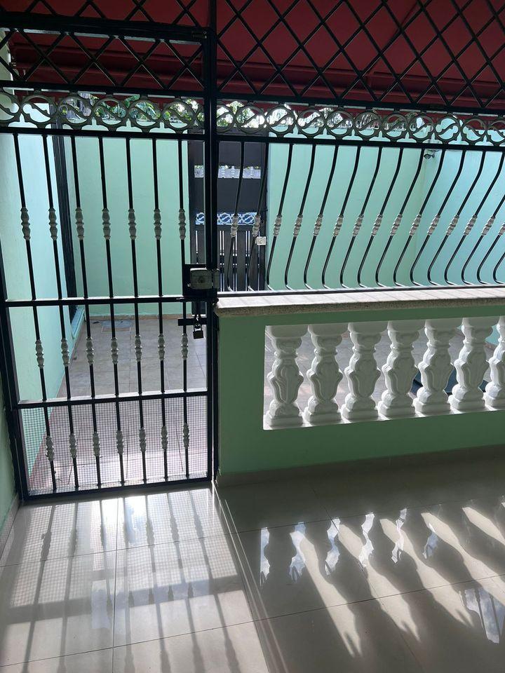 casas - Vendo casa vista hermosa, Santo Domingo Este 2