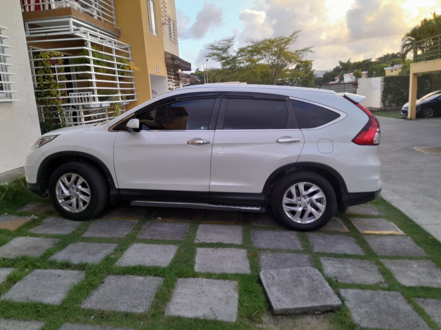 jeepetas y camionetas - Crv en benta 2016 full de oportunidad 
  
Pos data es un millon 1,200,000 9
