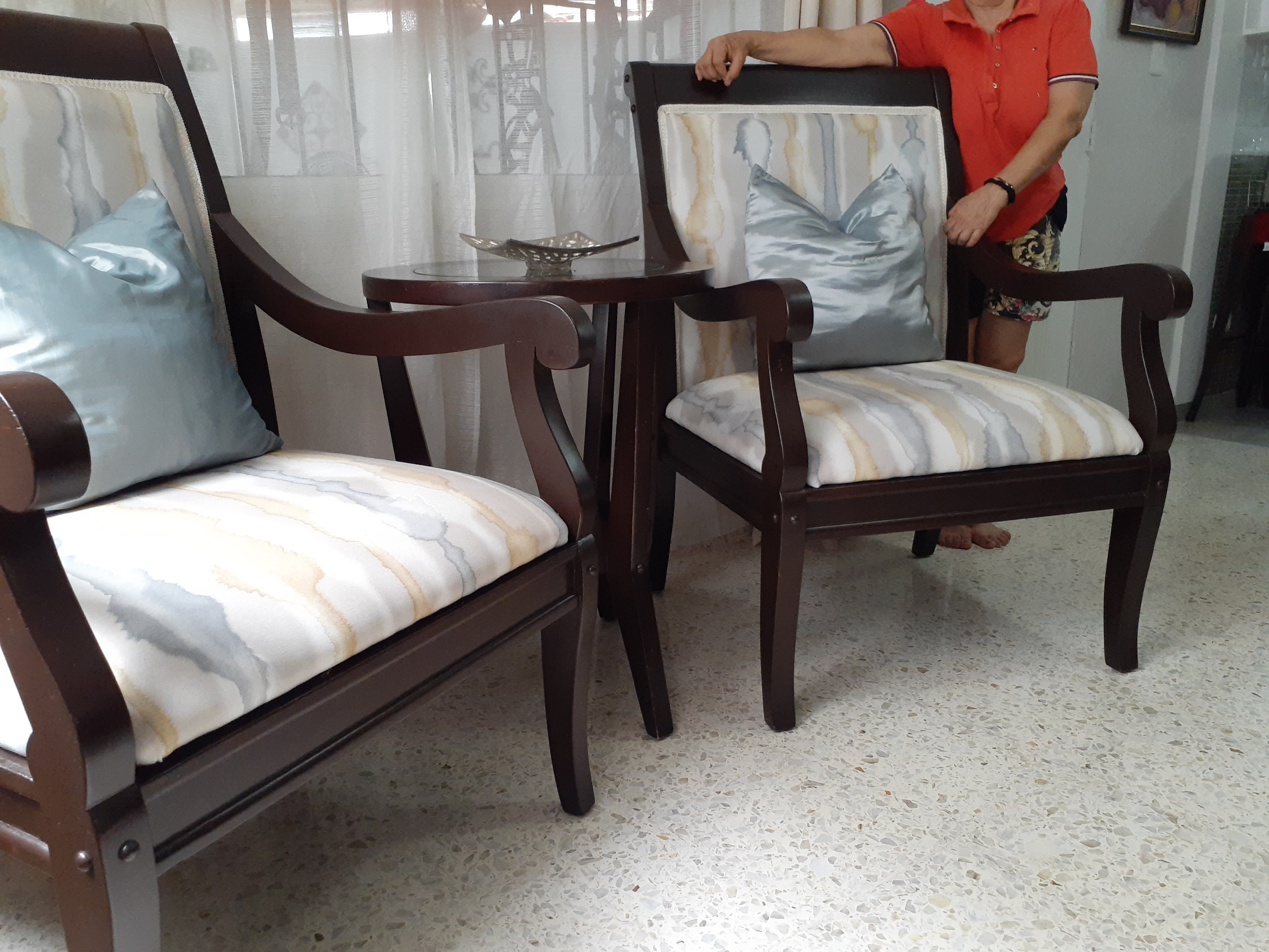 muebles y colchones - Butacas grandes en caoba elegantes 2