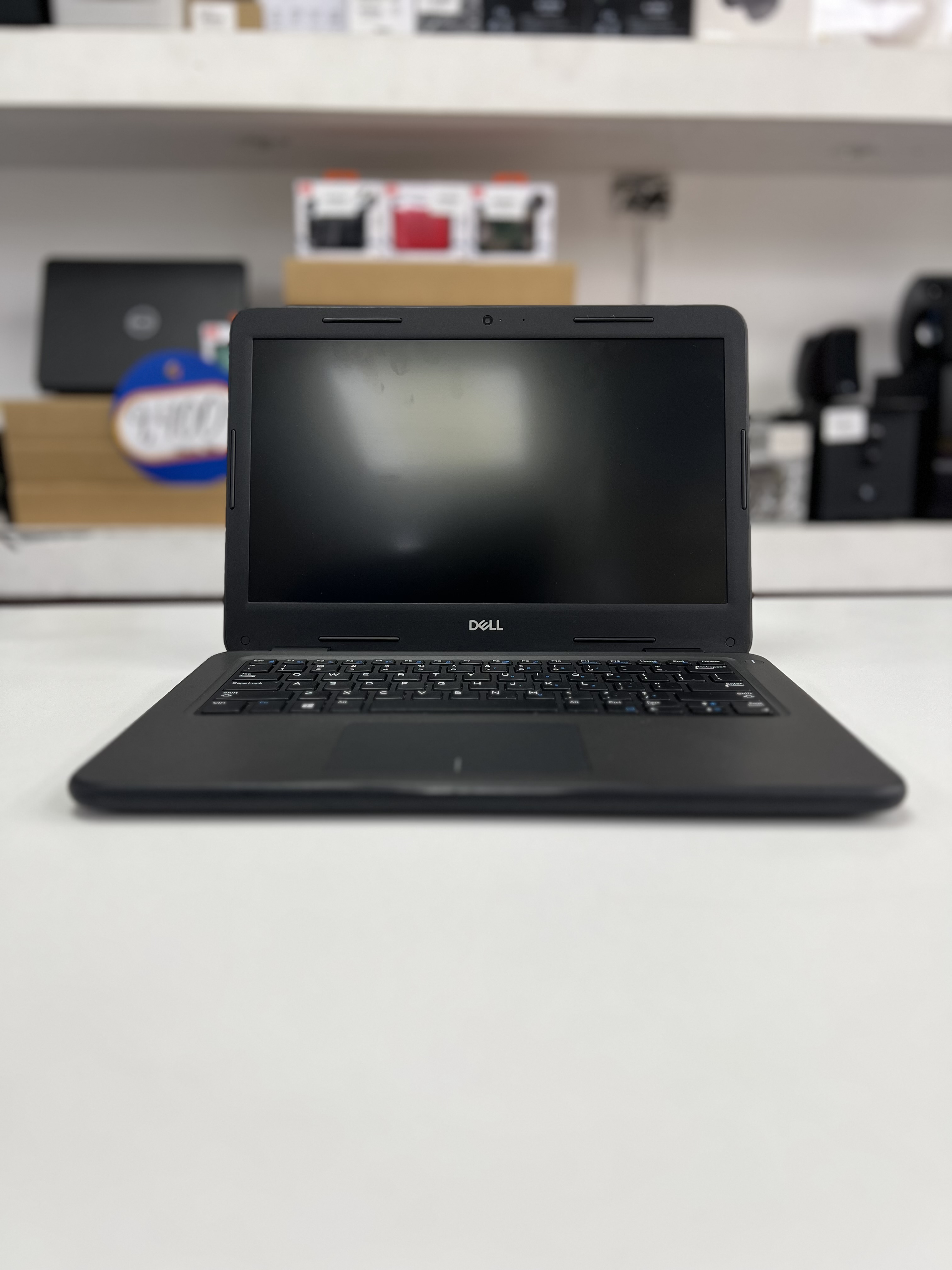 computadoras y laptops - laptop dell 3310  2
