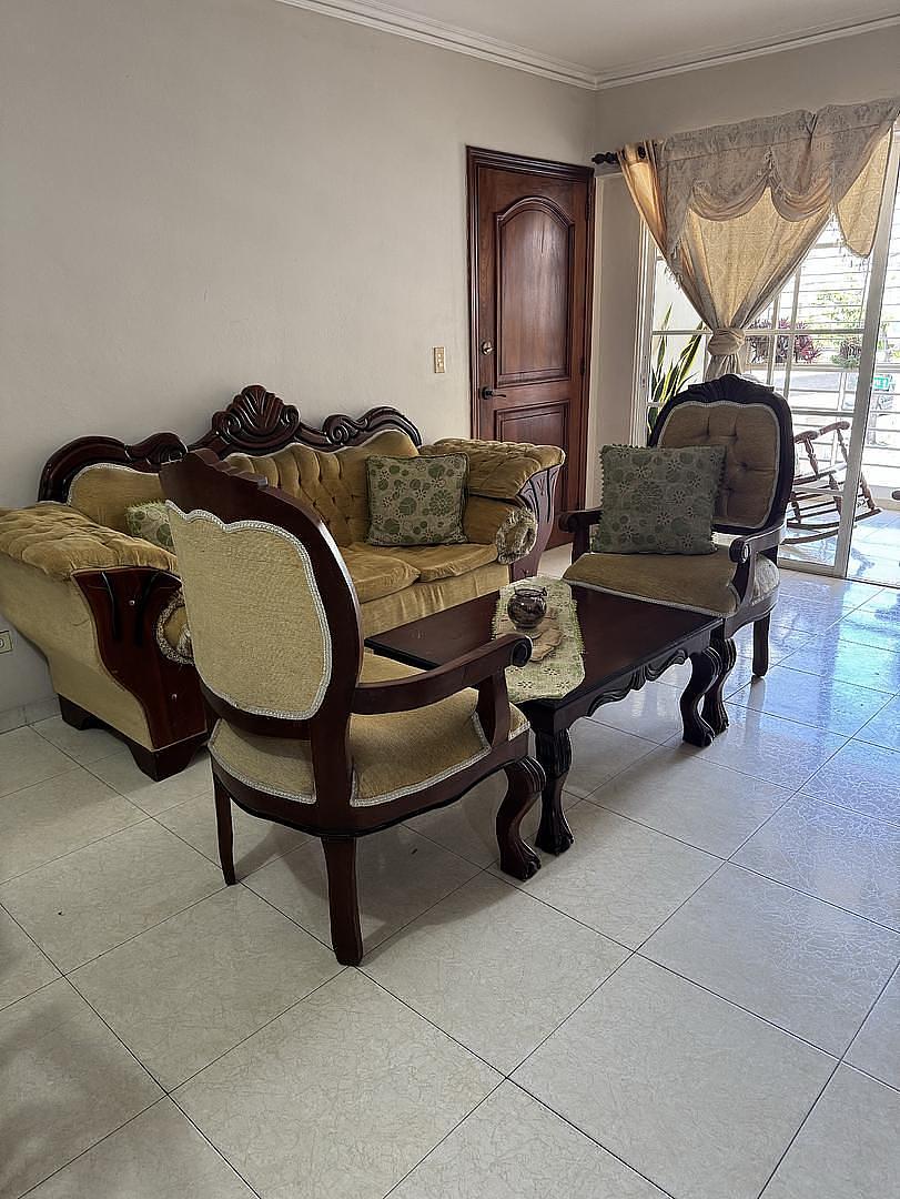 muebles y colchones - Venta de juego de muebles en caoba.  2