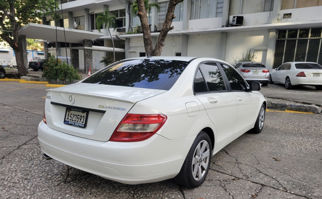 carros - Mercedes Benz Clase C 200  6