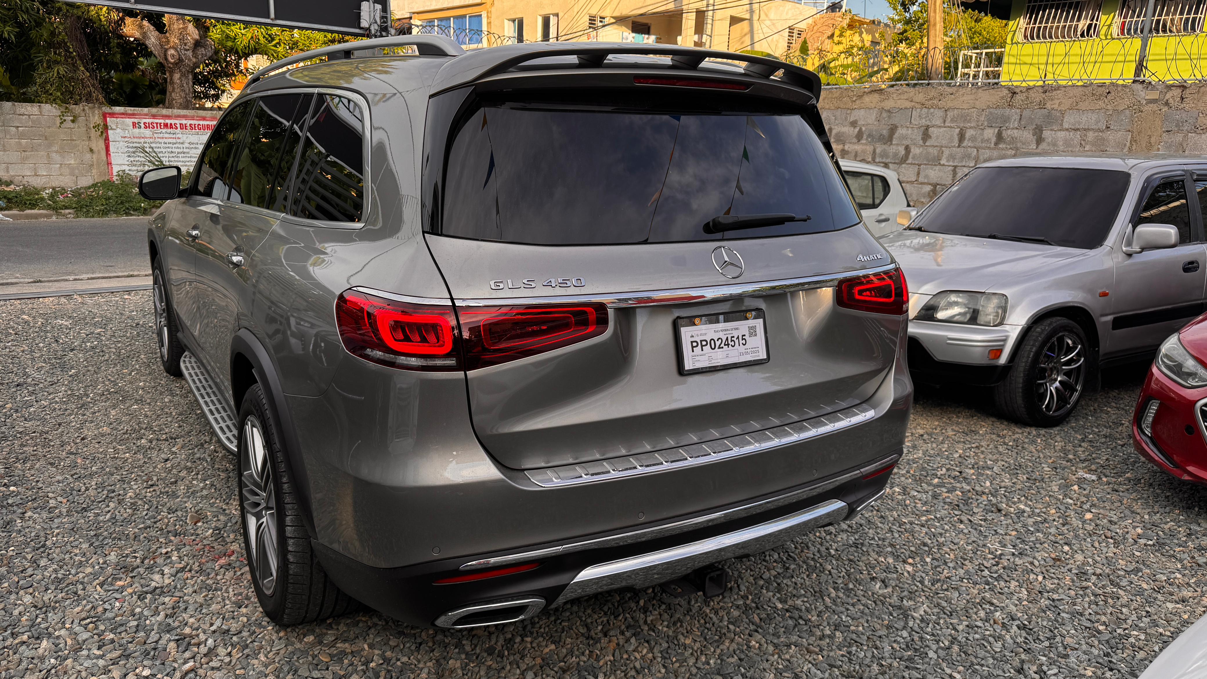 jeepetas y camionetas - Mercedes Benz gls450 año 2020
financiamiento disponible  6