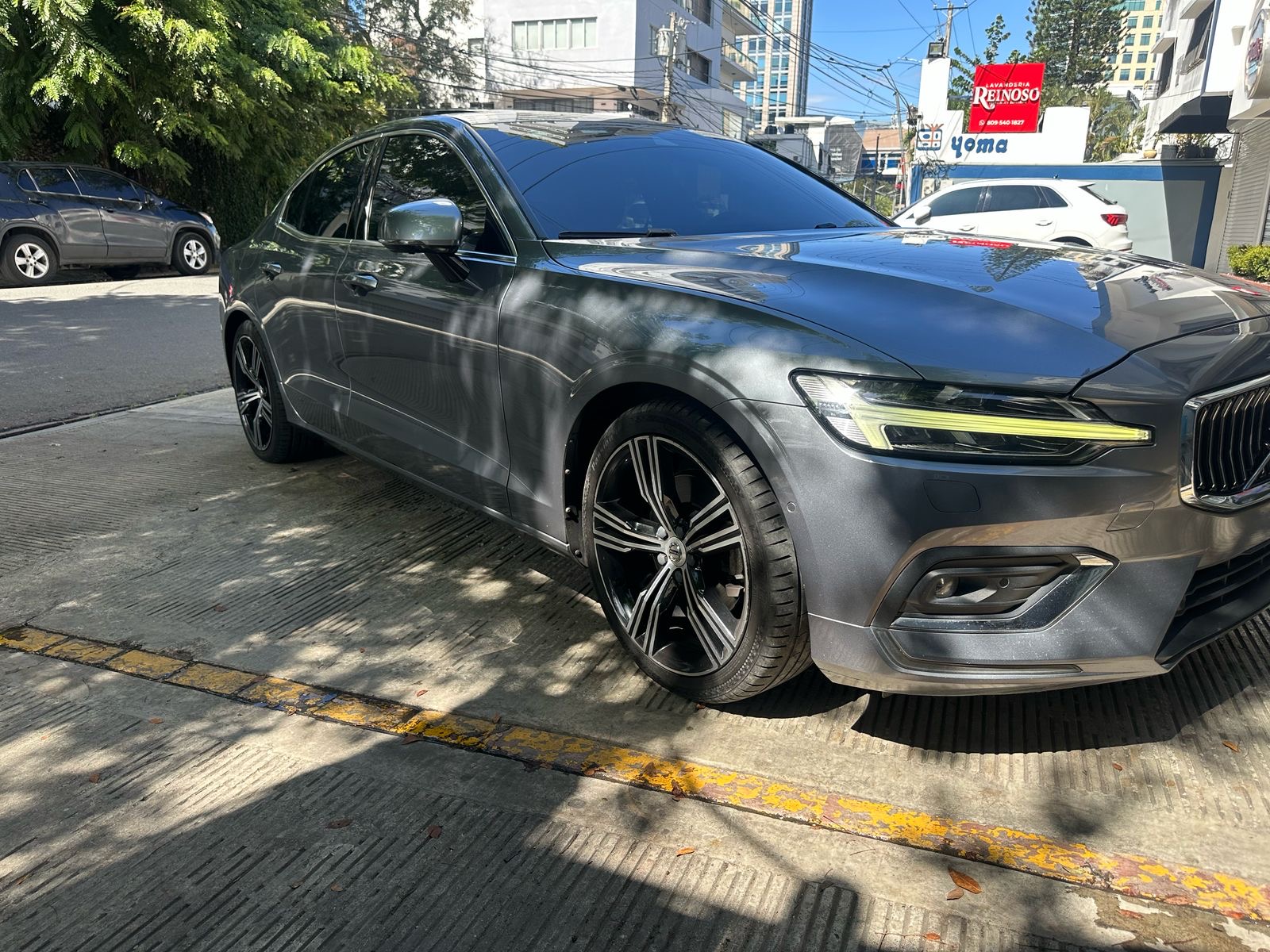 carros - Volvo   S60 T5 INSCRIPTION  2020 V4 2.0 turbo 7