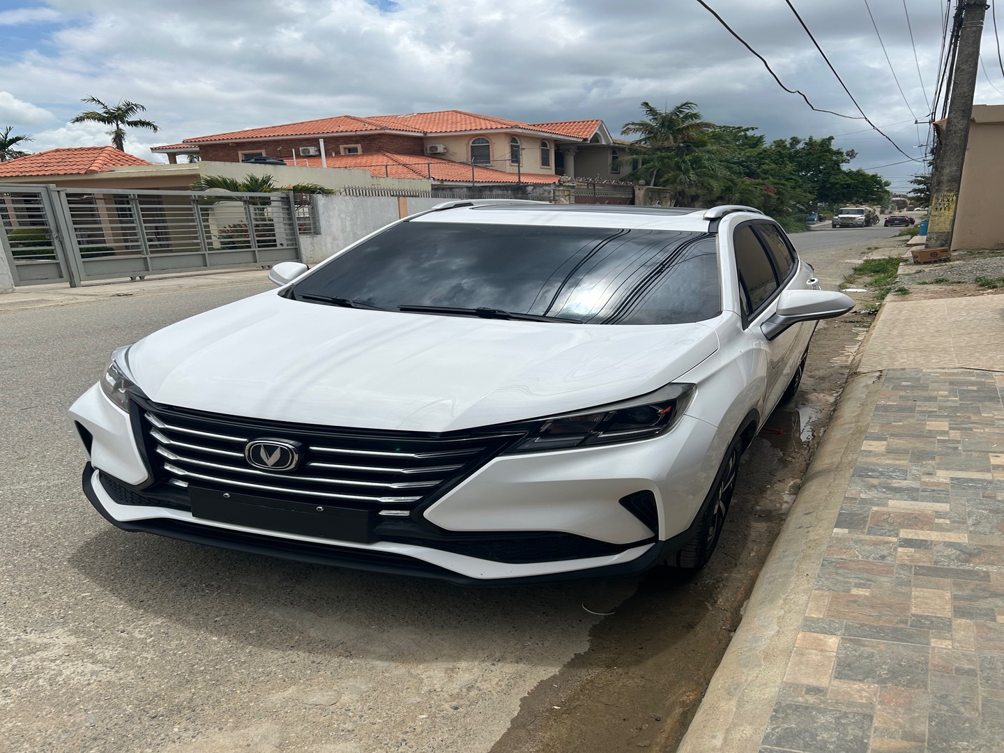 jeepetas y camionetas - Vendo vehículo de oportunidad Changan CS15 año 2022 0