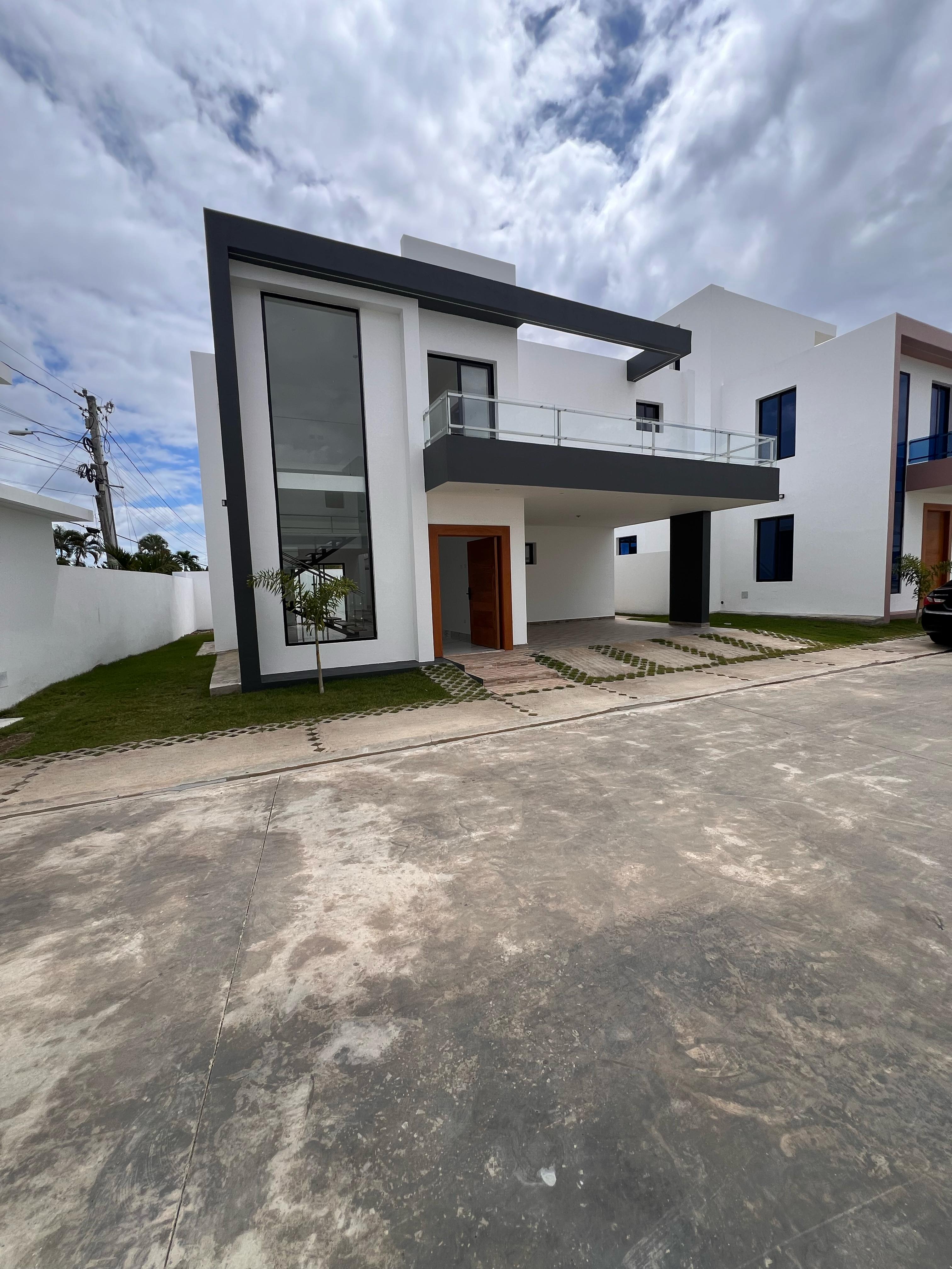 casas - CASA EN VENTA PROX. AL AEROPUERTO, SANTIAGO. 4