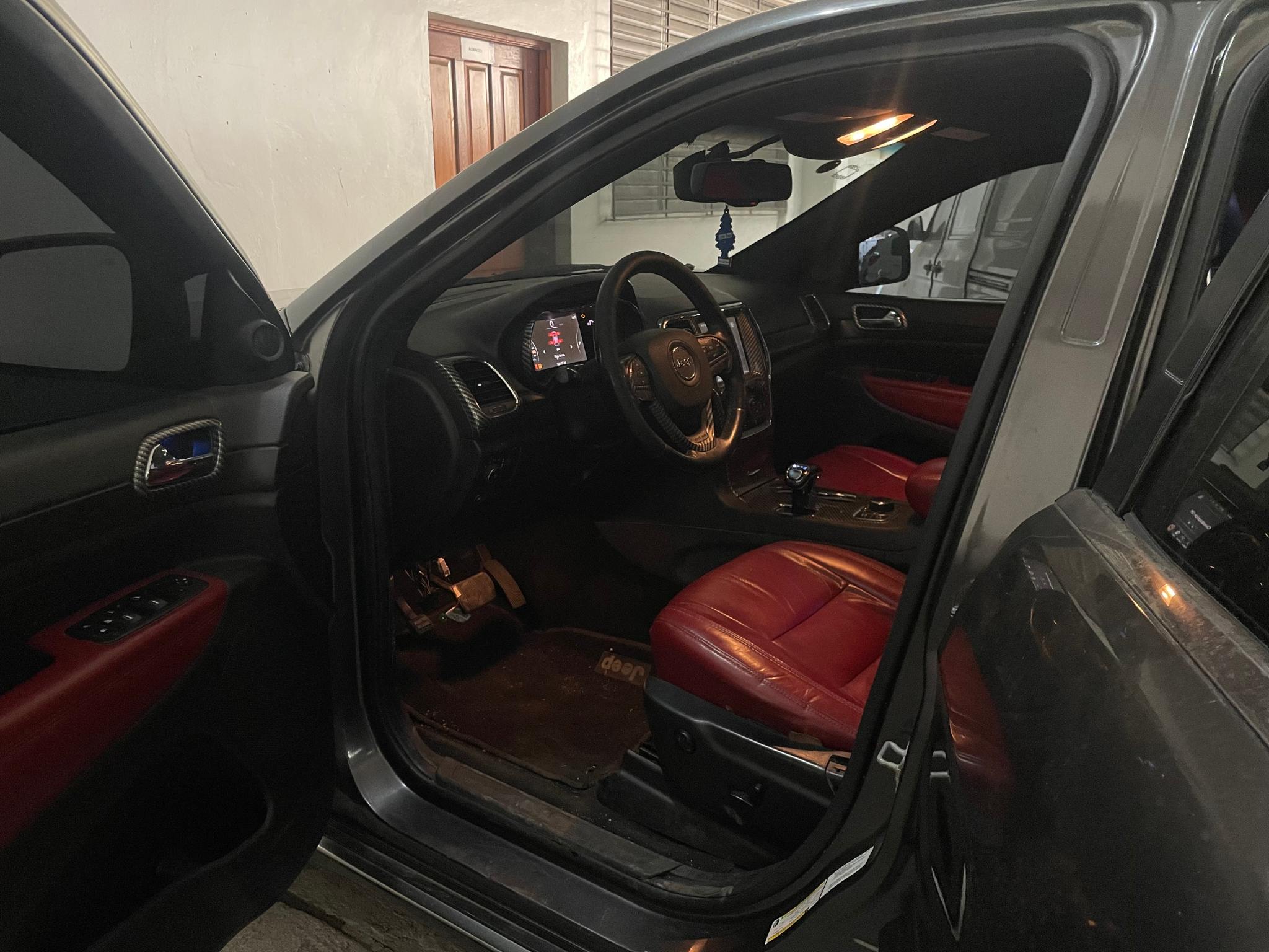 jeepetas y camionetas - Jeep Grand Cherokee de gran oportunidad 5