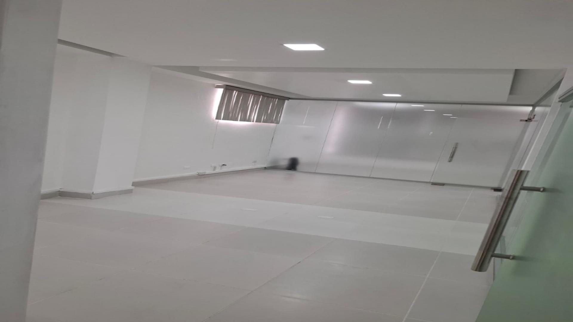 oficinas y locales comerciales - ALQUILER DE LOCAL COMERCIAL, STO DGO. 7