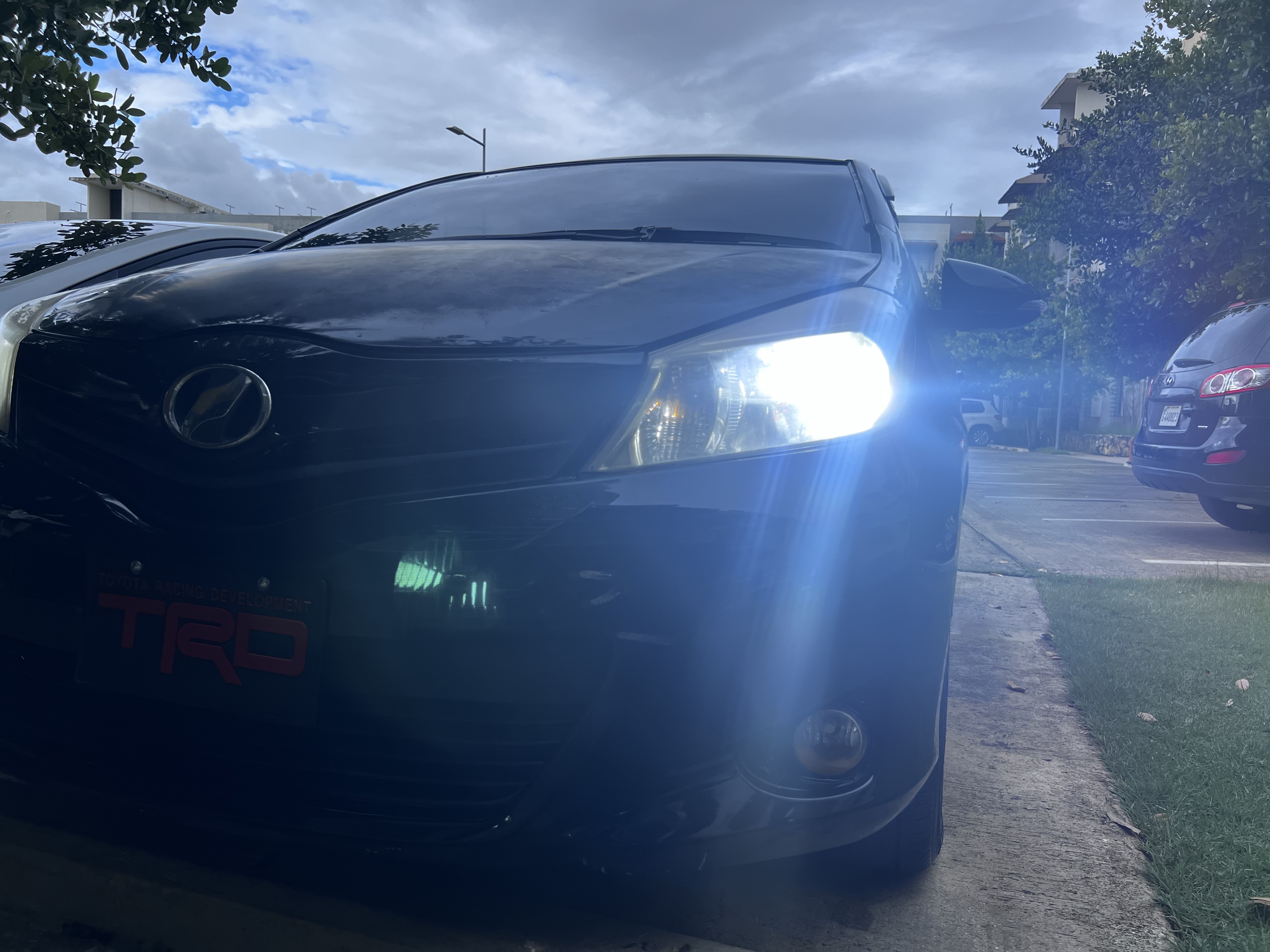 carros - TOYOTA VITZ 2013 0