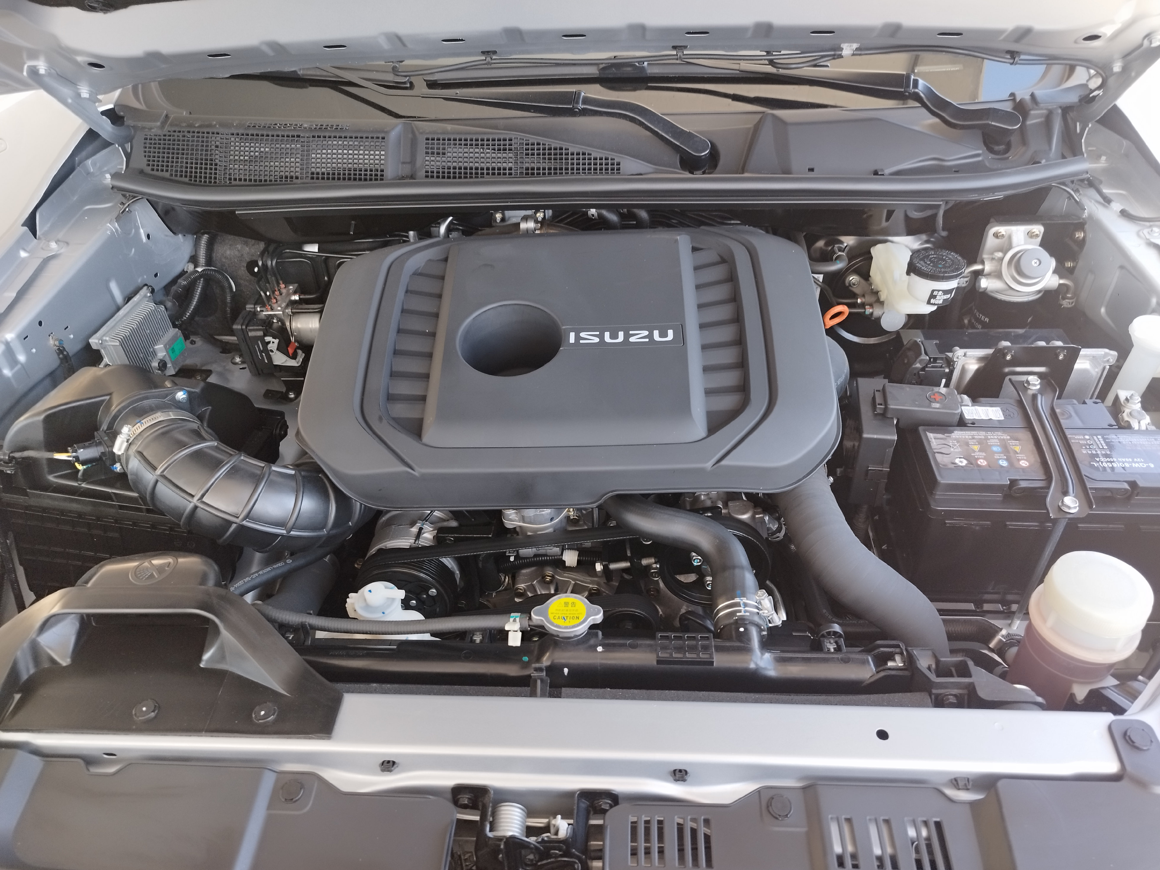 jeepetas y camionetas - 2025 Isuzu Dmax LSE 0Km  5