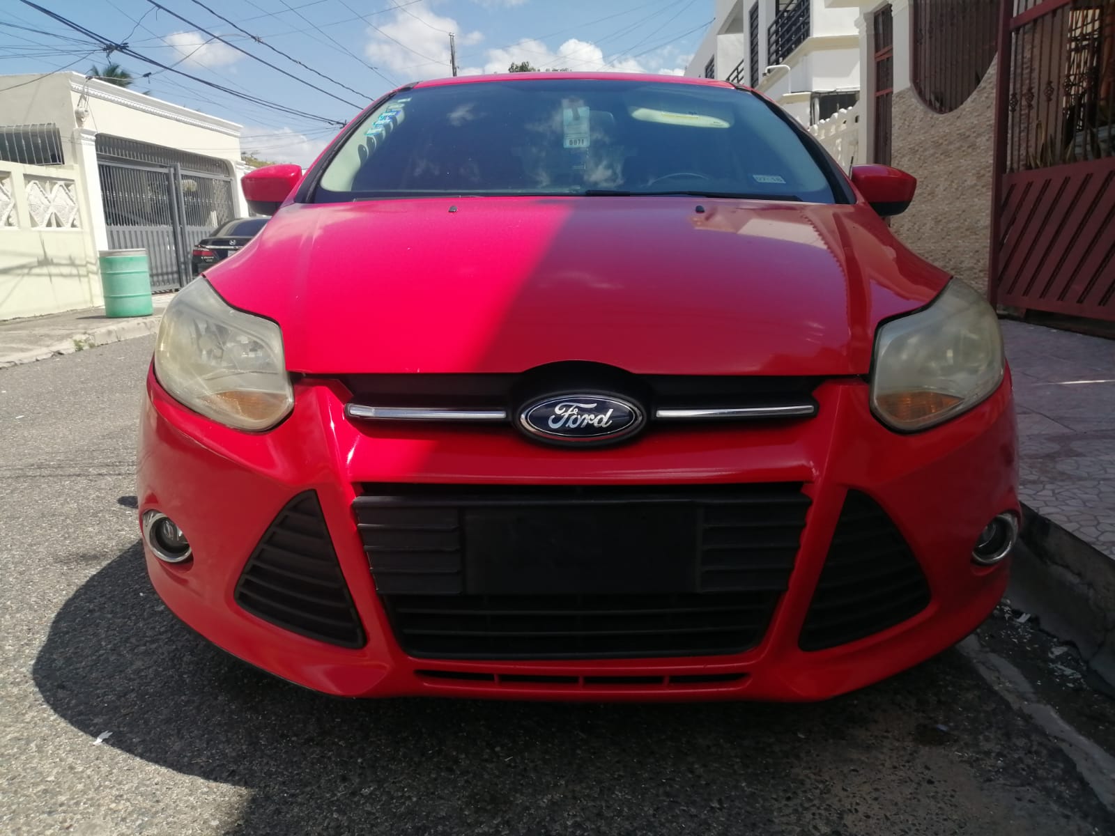 carros - FORD FOCUS SE HATCHBACK 2012.  Excelente Condición 1