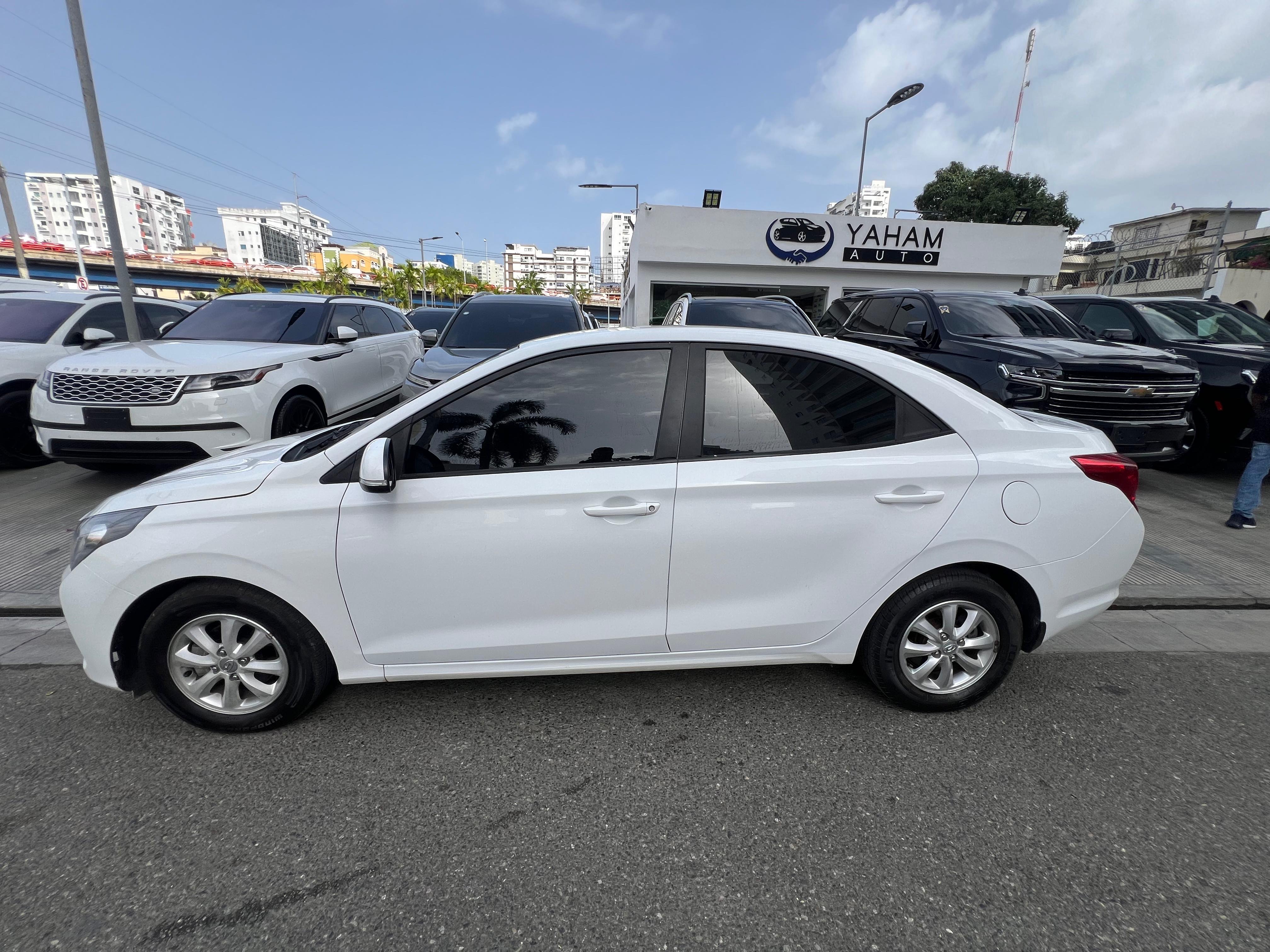 carros - HYUNDAI VERNA 2022 9