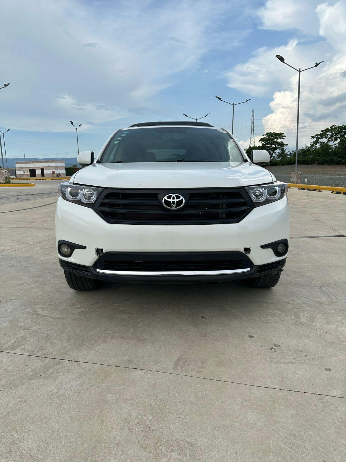 jeepetas y camionetas - Toyota higlander 2012 5