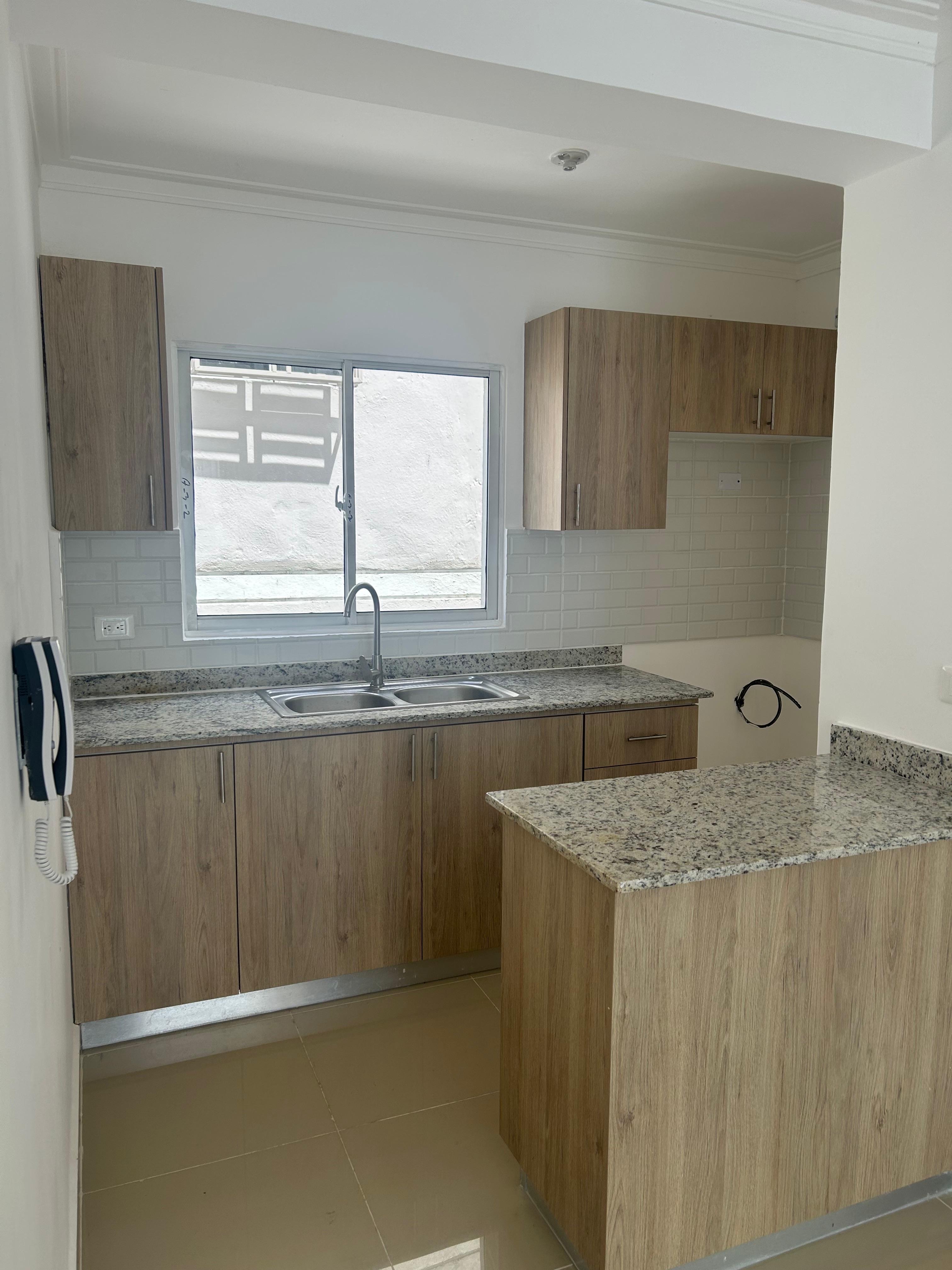 apartamentos - venta de apartamento de 2 habitaciones en la Avenida Monumental  0