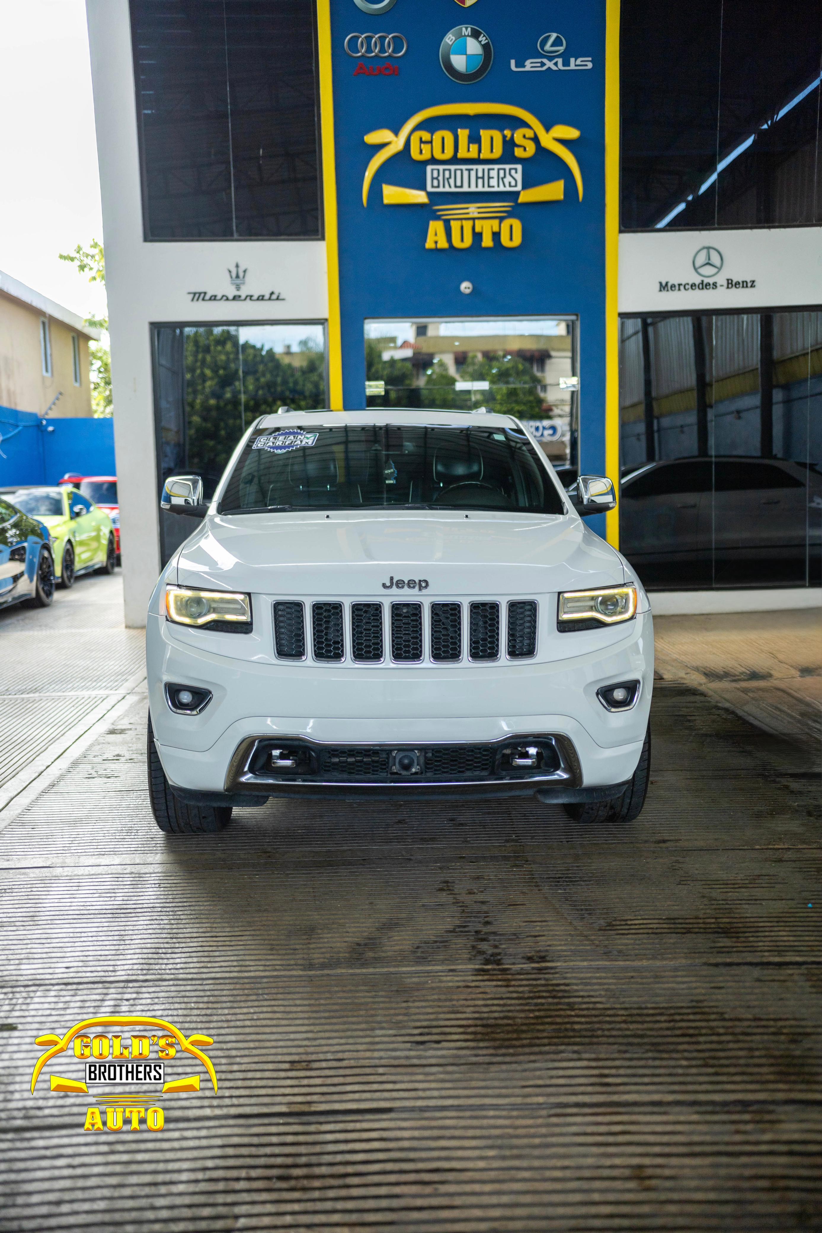 jeepetas y camionetas - Jeep Grand Cherokee Overland 4x4 2015 Clean Carfax 1