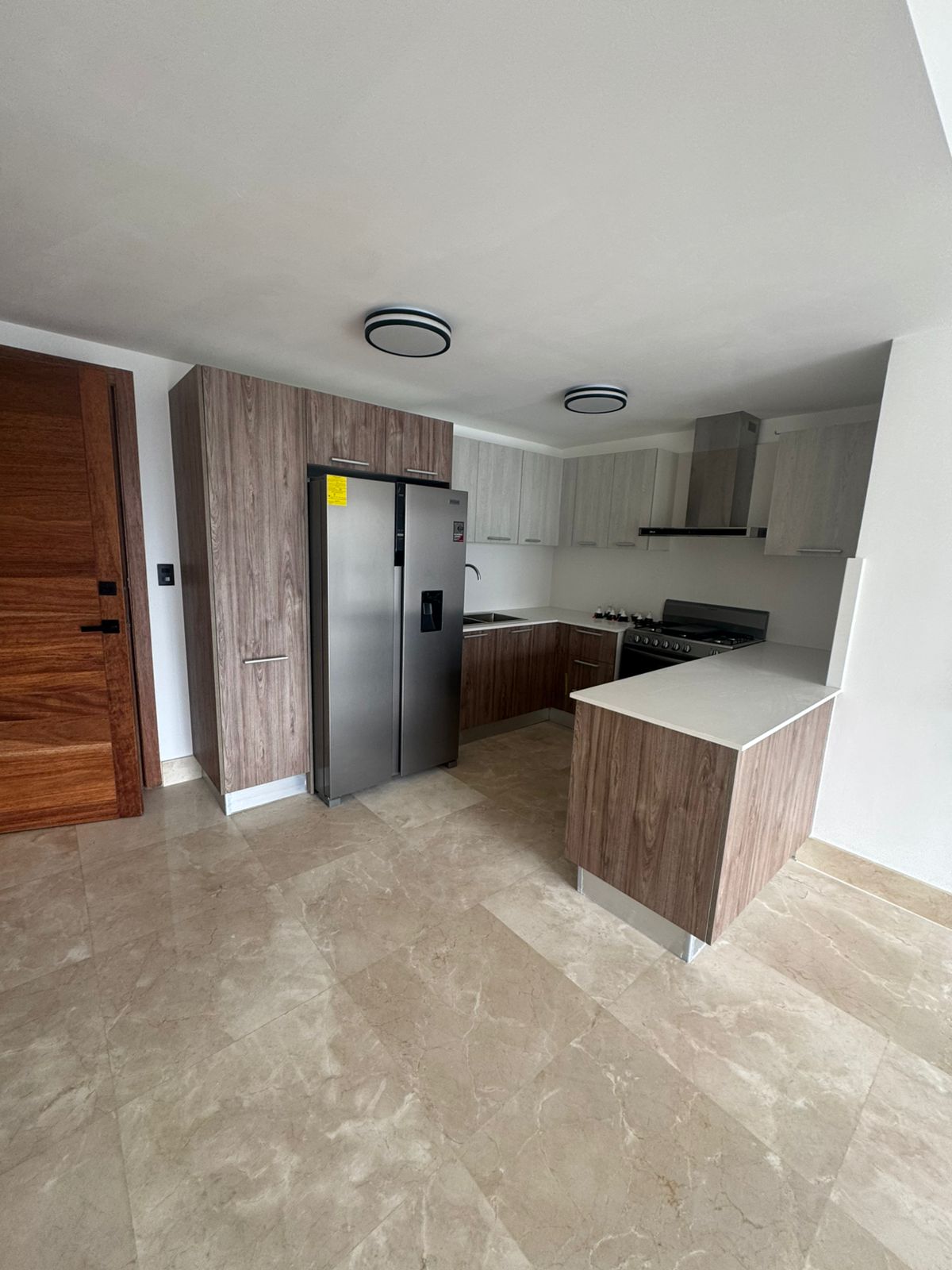 apartamentos - ALQUILO Piso 7 En El Corazon de Serrallés 
CÓDIGO: PD468 5