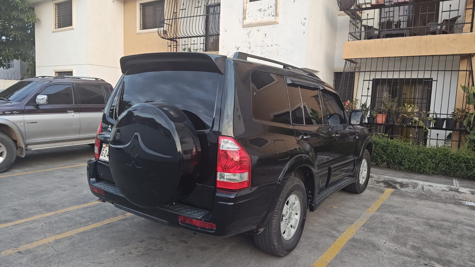 jeepetas y camionetas - mitsubishi montero 2004 3