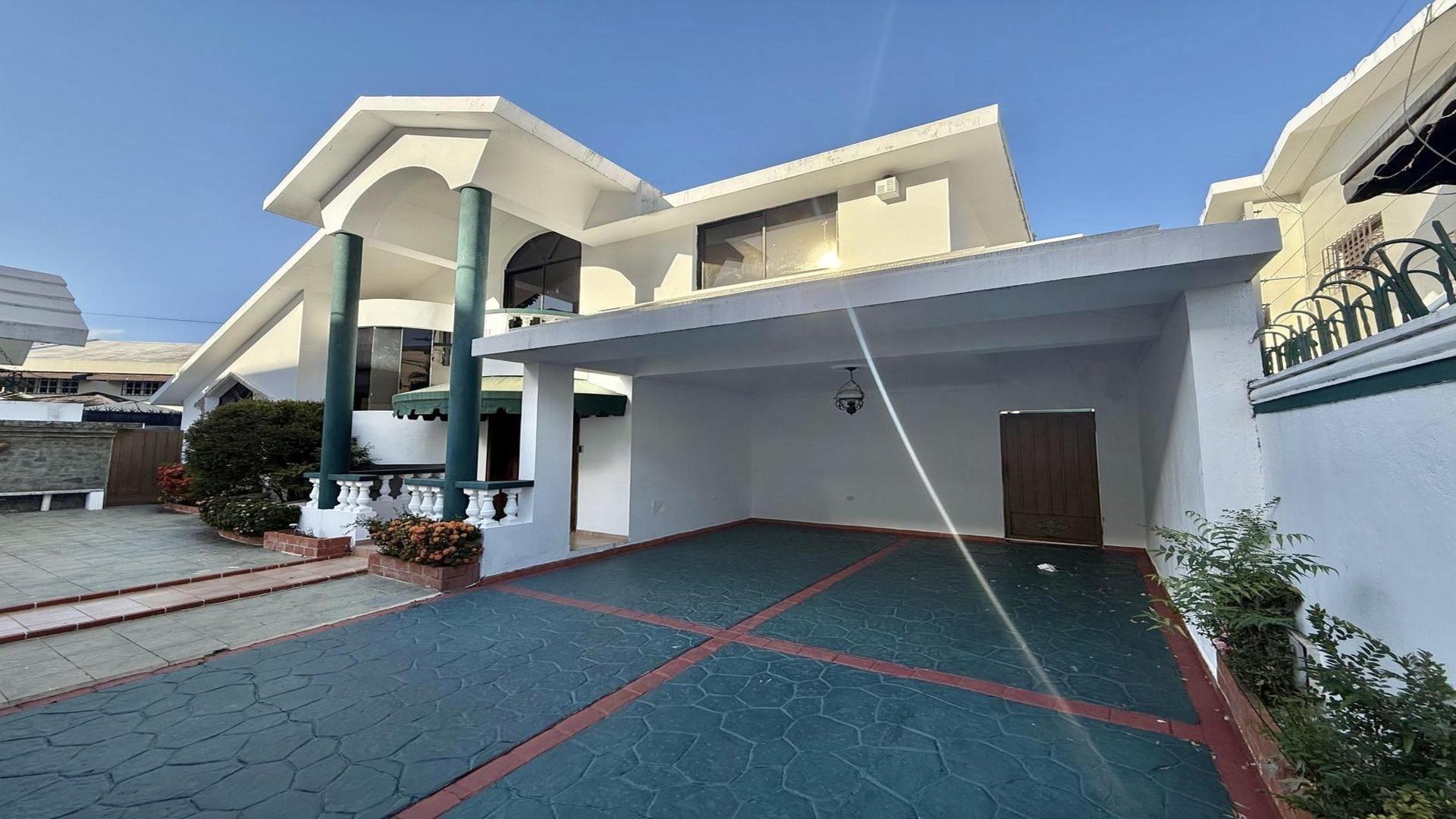 casas - Casa en Bella Vista Sur 2