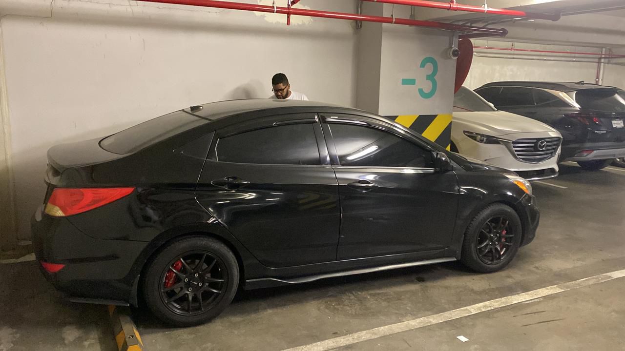 carros - hiunday accent 2014 4