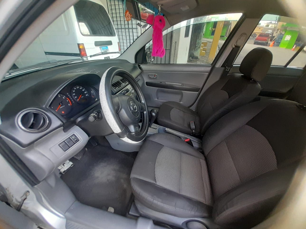 carros - Mazda Demio 2006 5