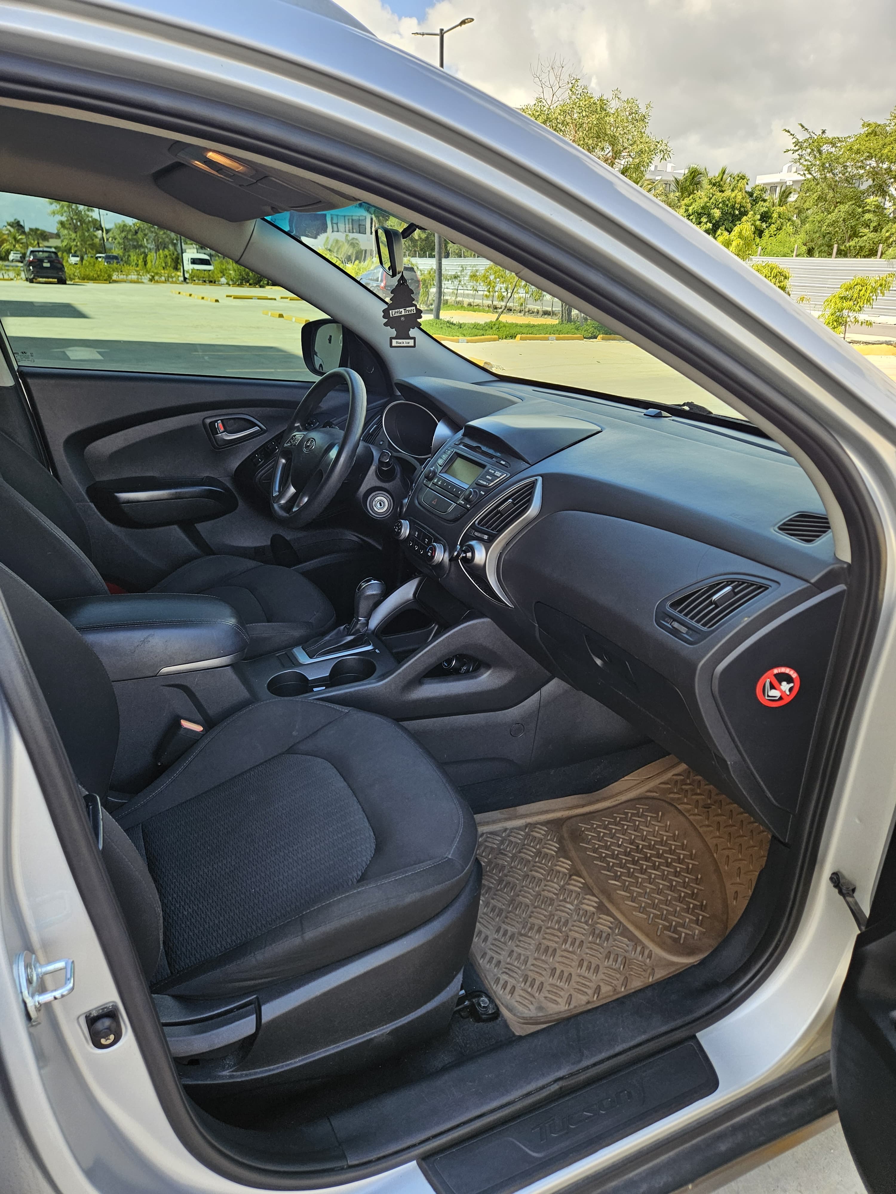 jeepetas y camionetas - Hyundai Tucson Gris 2015 7