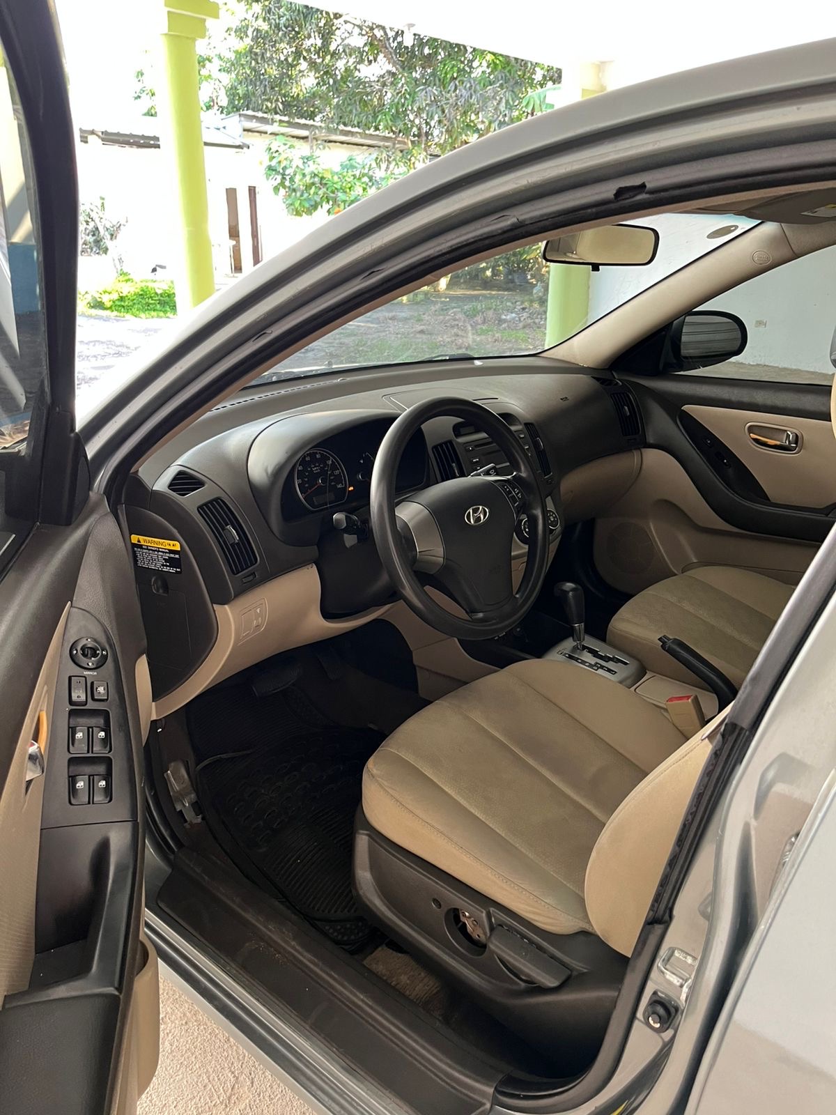 carros - Hyundai Elantra 2010 6