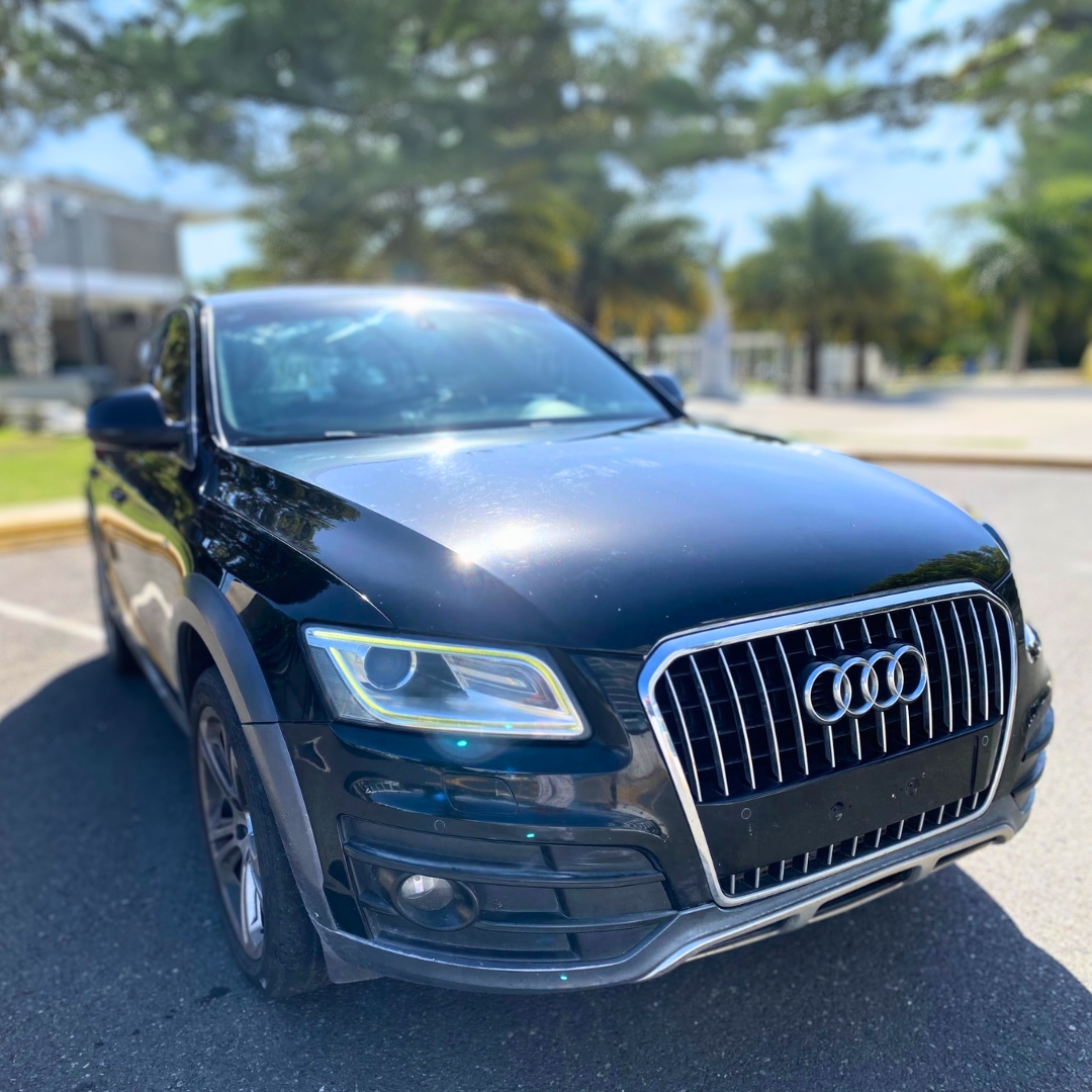 jeepetas y camionetas - AUDI Q5 TFSI 3.0T Quattro Prestige 1