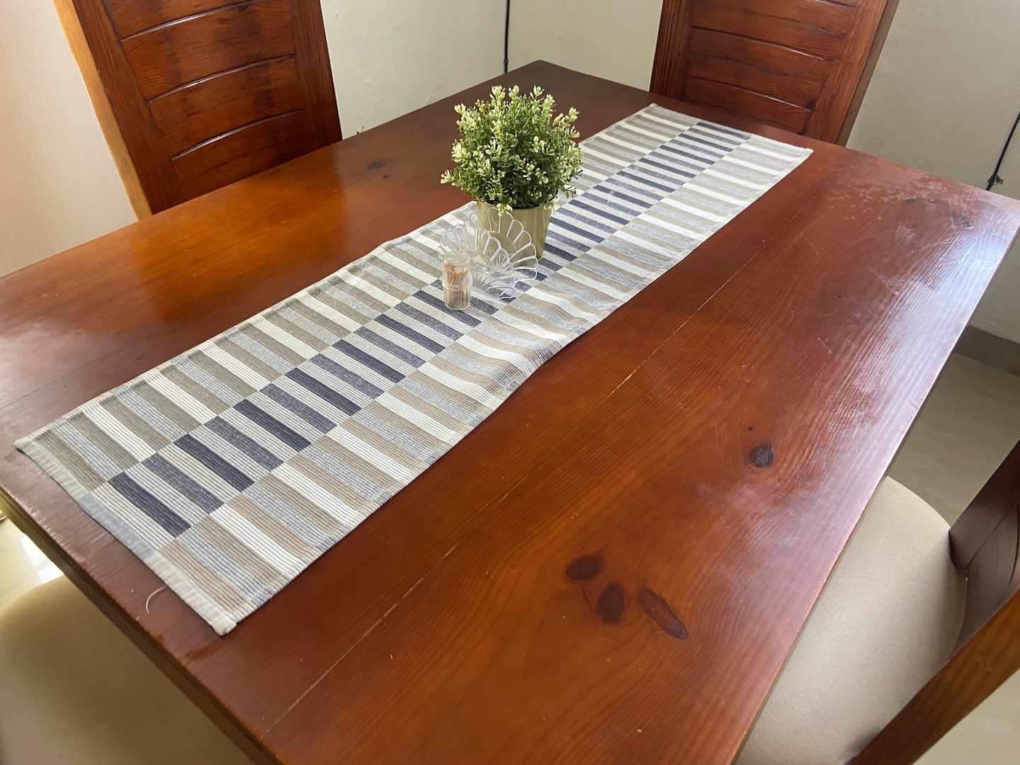 muebles y colchones - Vendo de oportunidad, de excelente calidad y todo de pino tratado . 1
