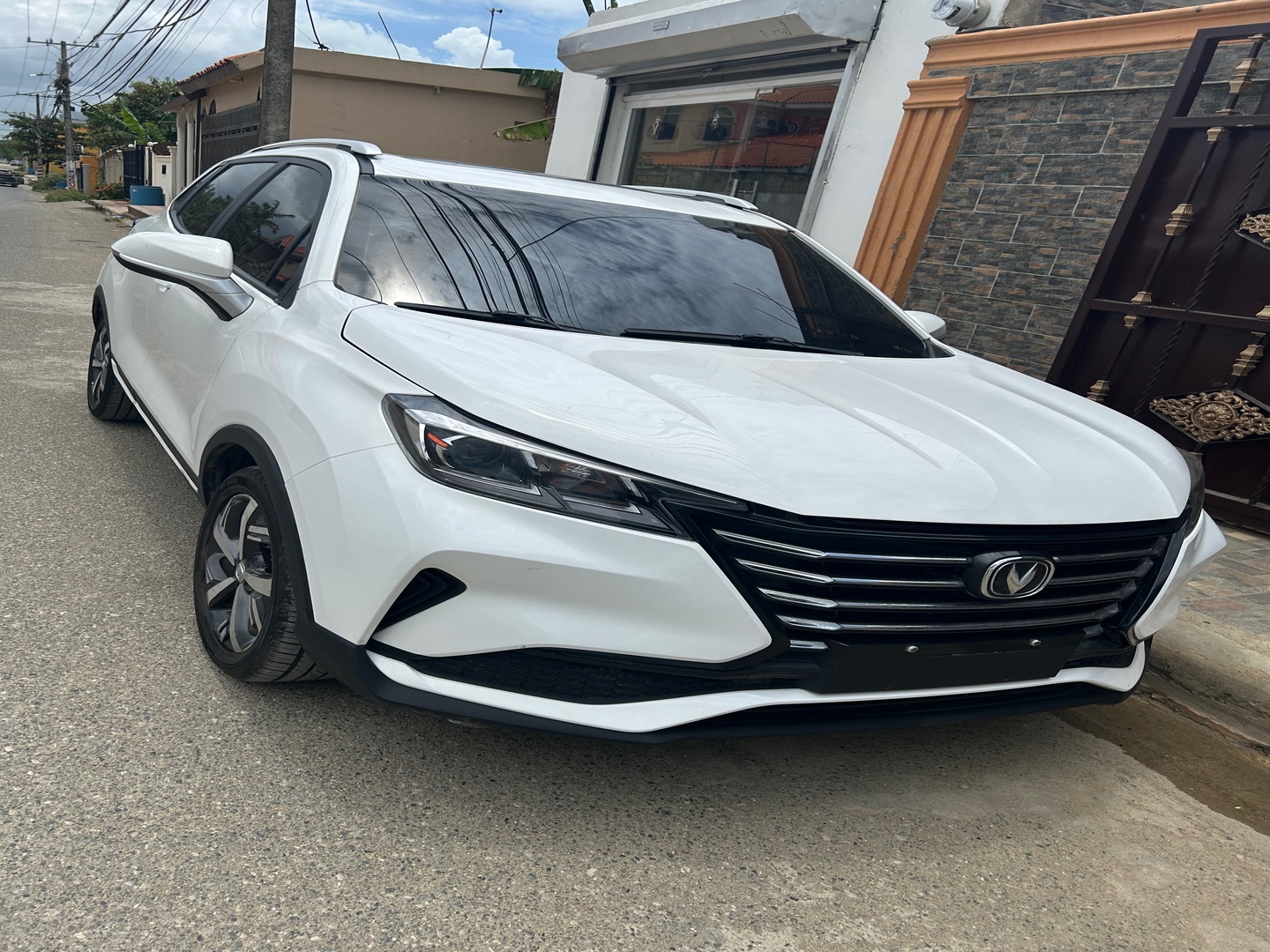 jeepetas y camionetas - Vendo vehículo de oportunidad Changan CS15 año 2022 1
