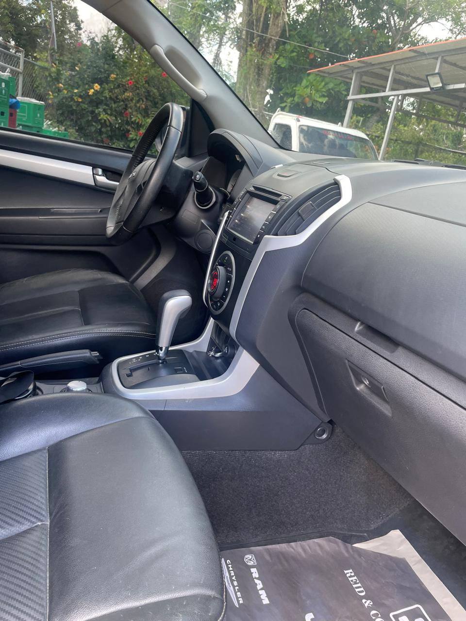 jeepetas y camionetas - camioneta isuzu dmax 2019, unico dueño 5