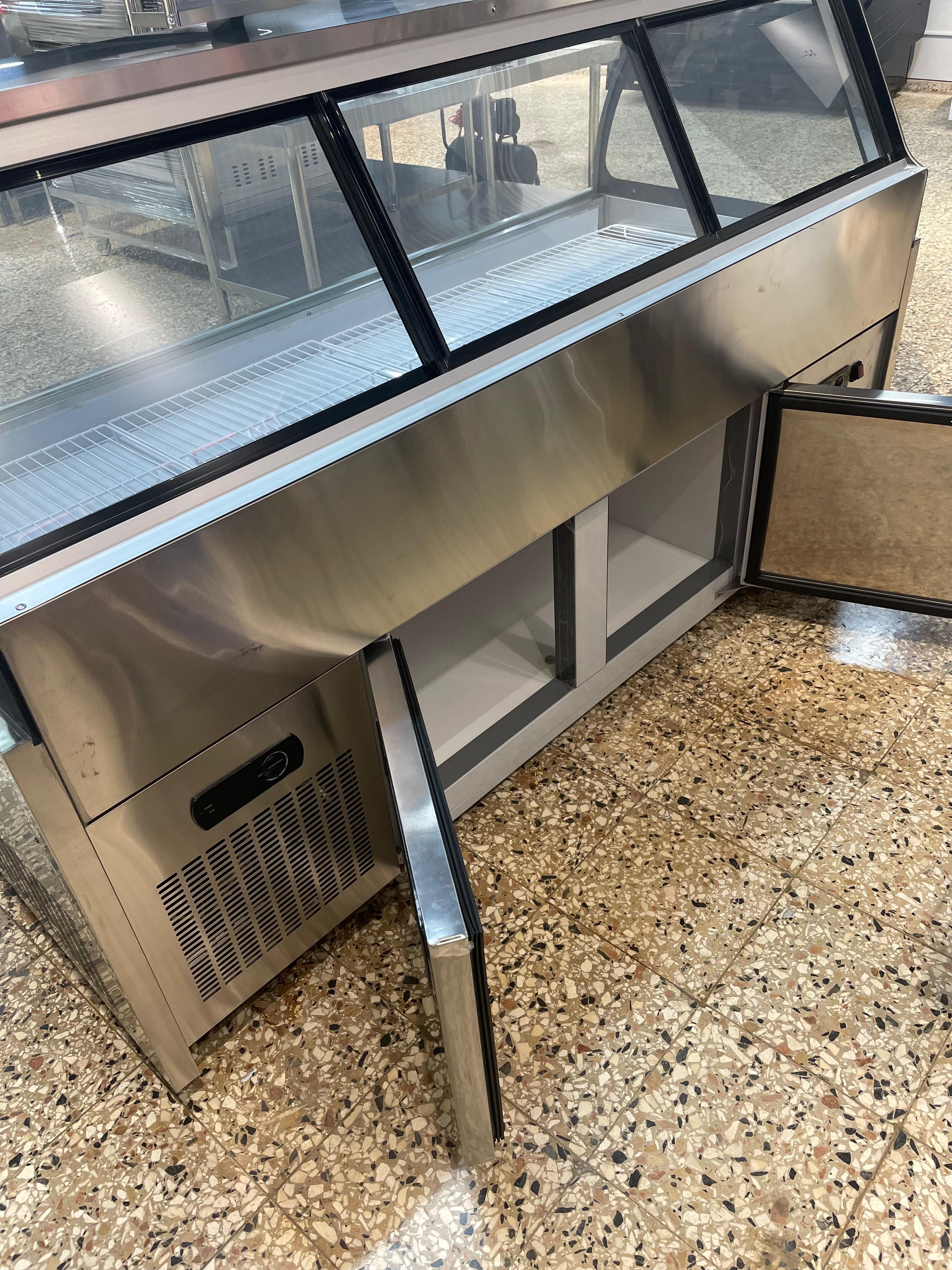 equipos profesionales - Freezer vitrina exhibidora de carnes embutidos 2