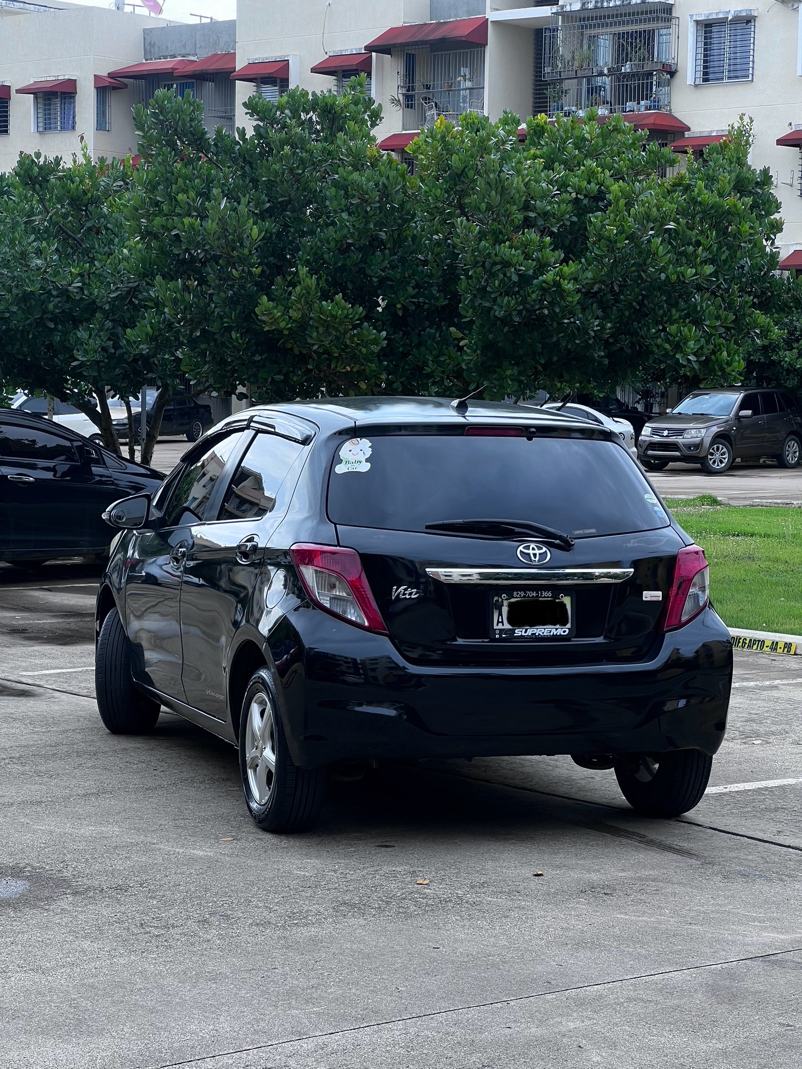 carros - TOYOTA VITZ 2013 1