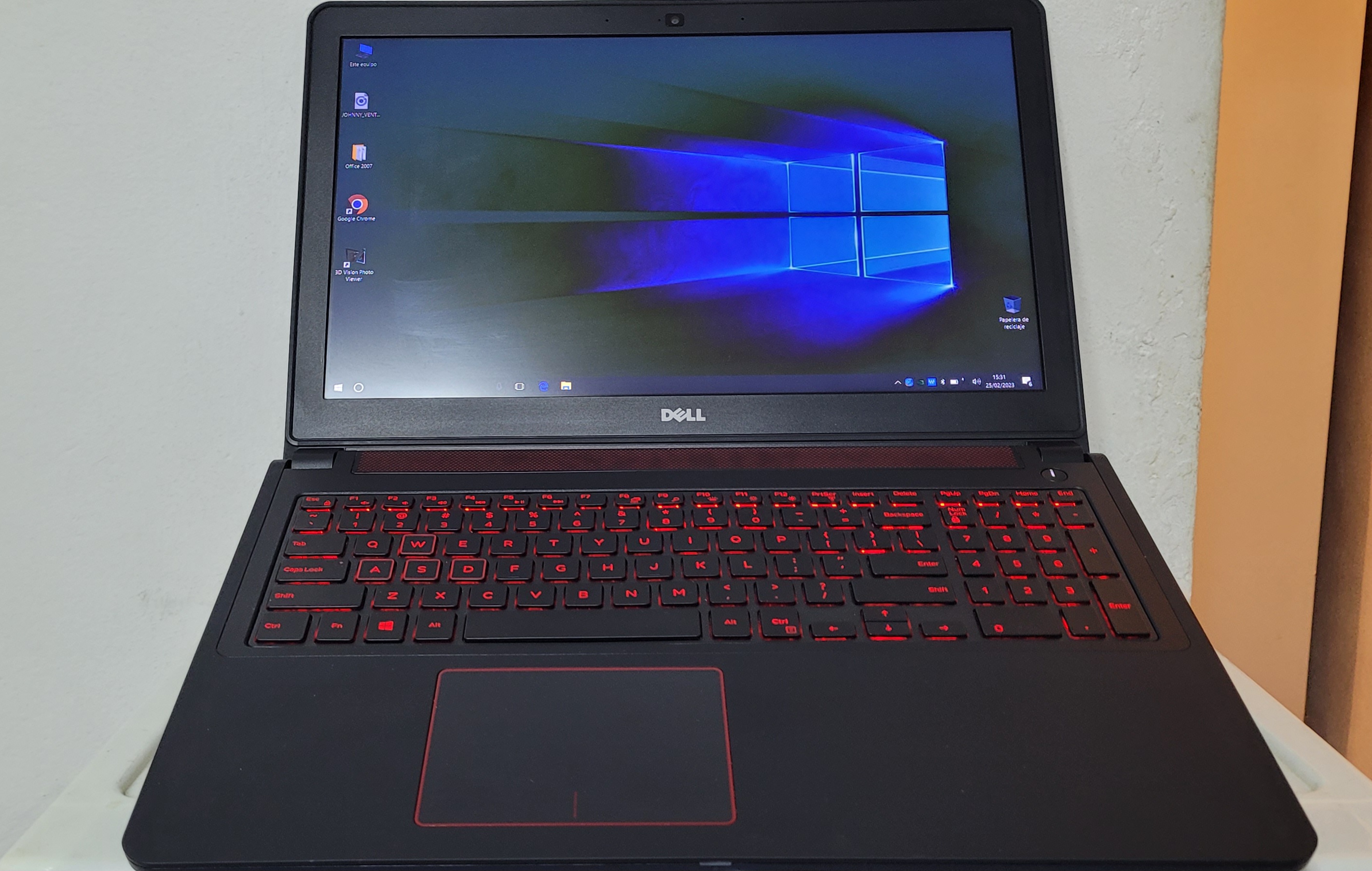 computadoras y laptops - Dell Gamer 17 Pulg Core i5 Ram 16gb ddr4 Disco 512gb SSD Nvidea Gtx 960m 4gb Ded 1