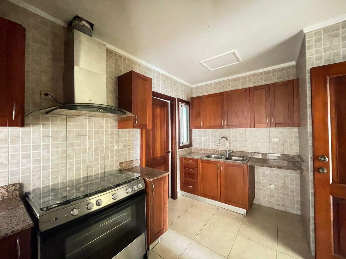 apartamentos - Alquilo apto de 2 hab, 2.5 baños, 2 parqueos 7