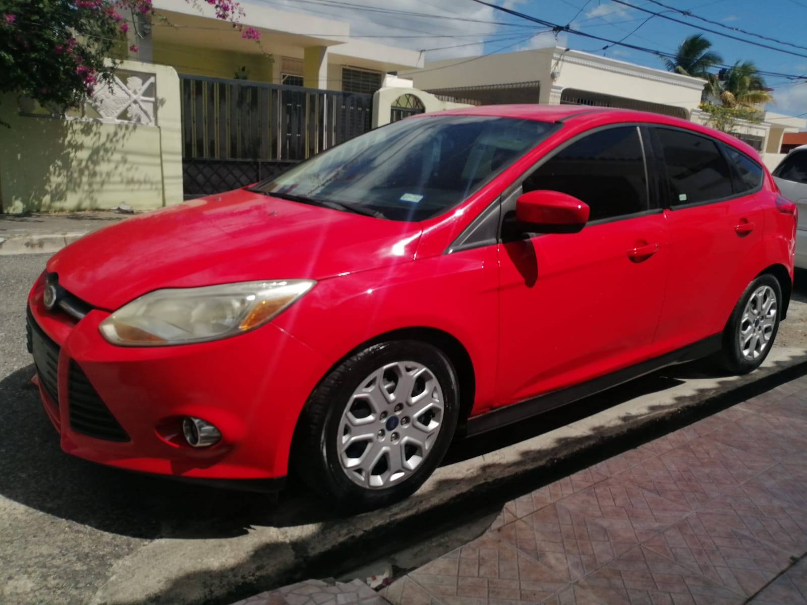 carros - FORD FOCUS SE HATCHBACK 2012.  Excelente Condición 2