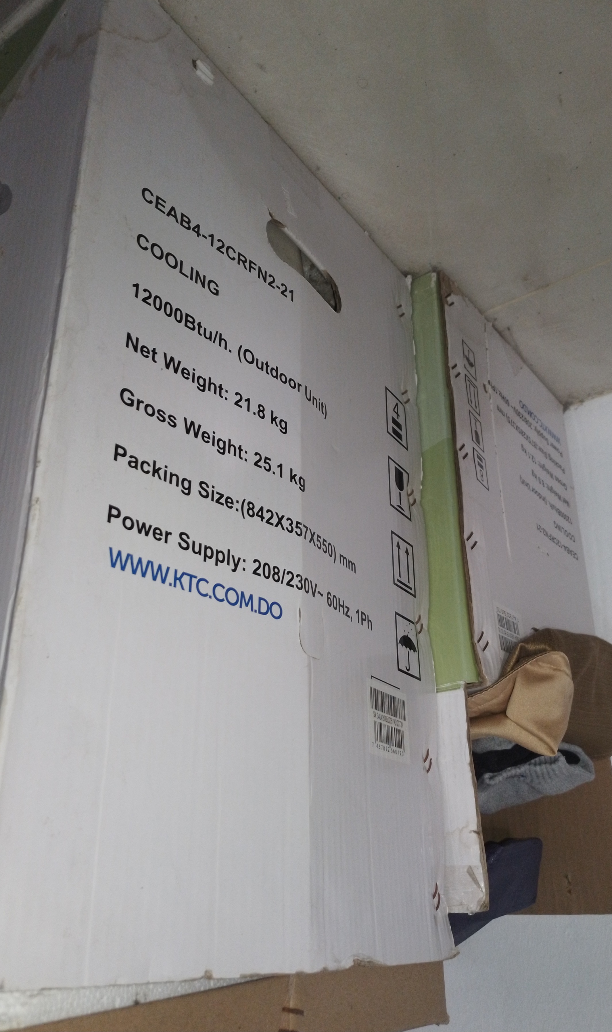 aires acondicionados y abanicos - VENDO AIRE KTC 12,000 BTU 1
