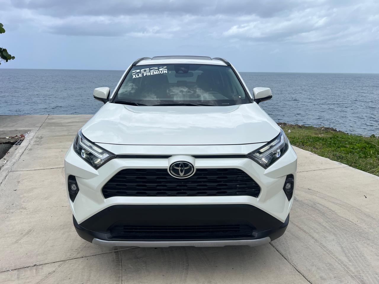 jeepetas y camionetas - TOYOTA RAV4 XLE PREMIUM 2022 RECIÉN IMPORTADA LA MÁS FULL! TODO INCLUIDO NUEVAAA 1