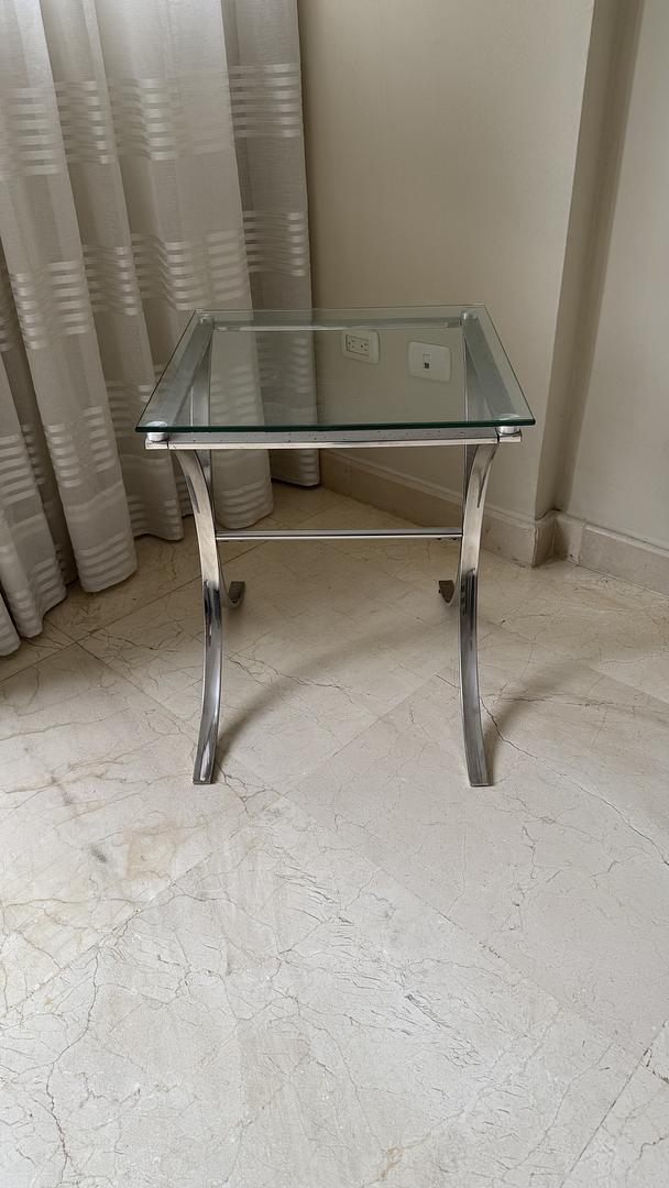 muebles y colchones - mesa lateral metal y vidrio   0