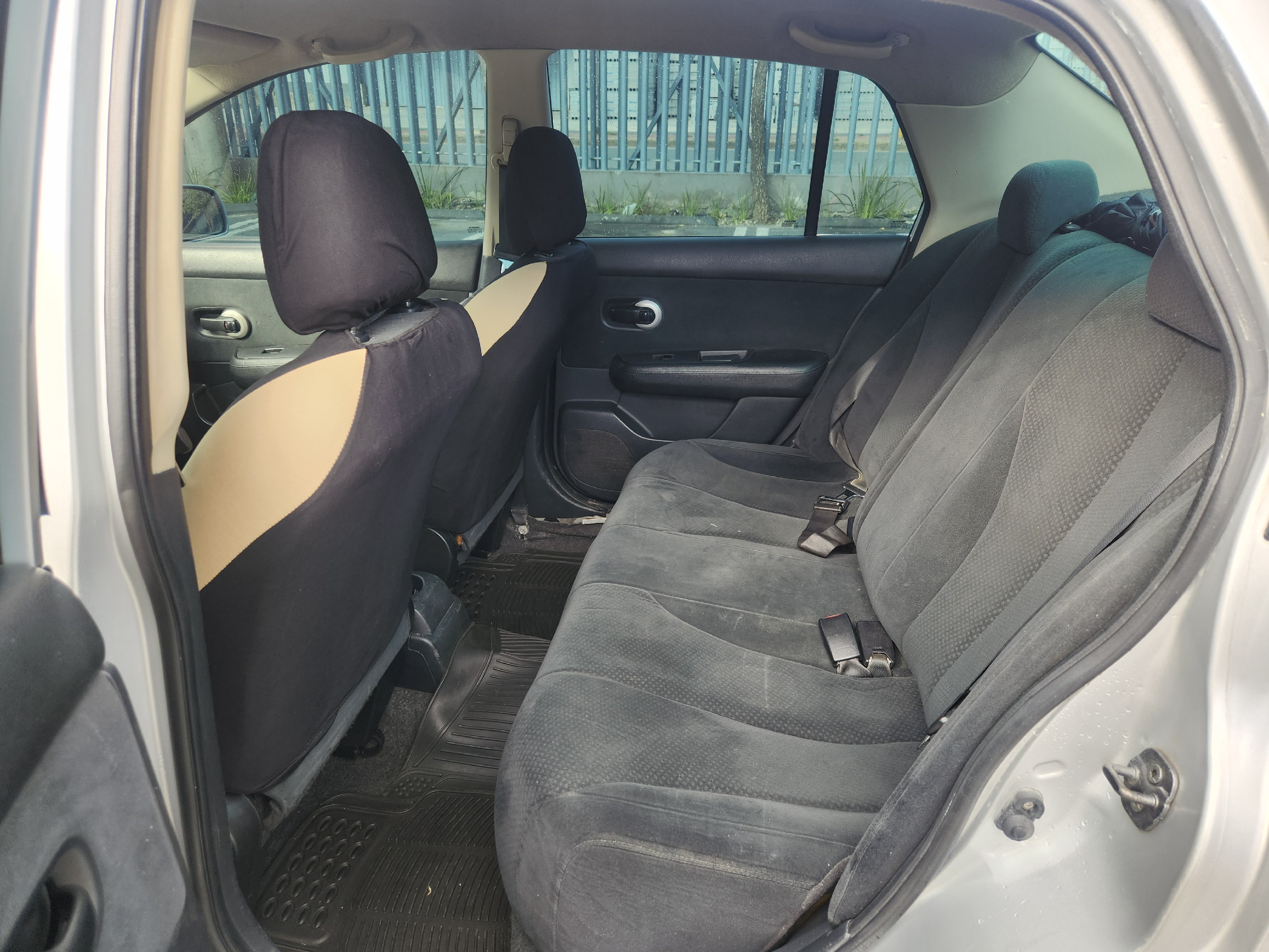 carros - Nissan Tiida 2011  7