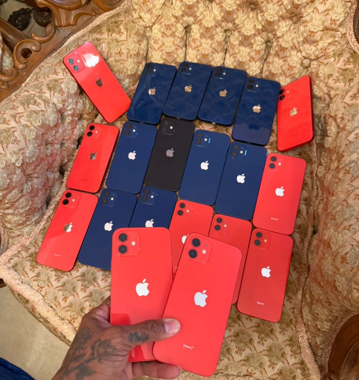 celulares y tabletas - iPhone 12 de 64GB (FACTORY) 0