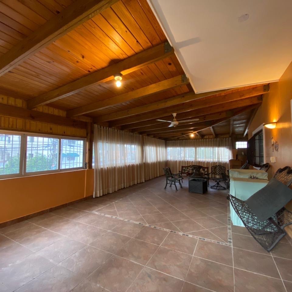 apartamentos - venta de apartamento en Alma rosa 1 de 198mts con terraza santo Domingo este 