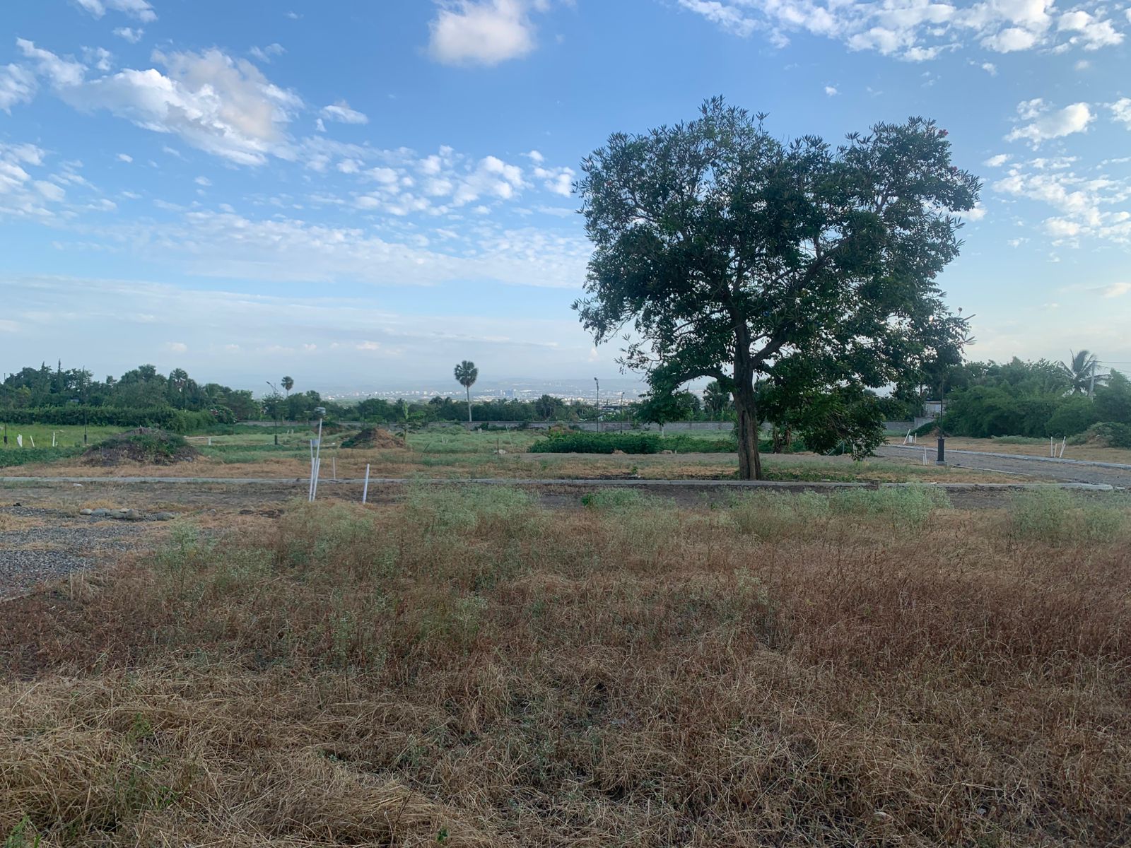 solares y terrenos - Solar En Proyecto Cerrado Próximo a Camp David  7
